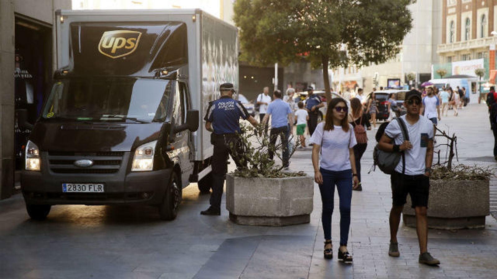 Madrid se blinda con maceteros y bolardos tras los atentados de Cataluña