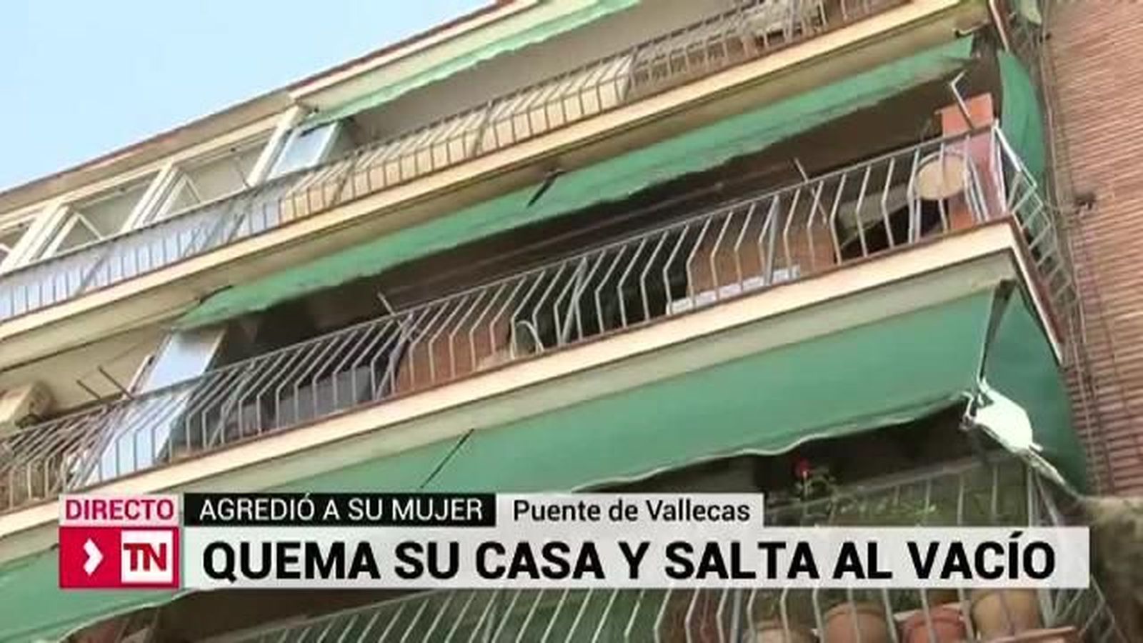 Quema su casa y salta al vacío en Entrevías