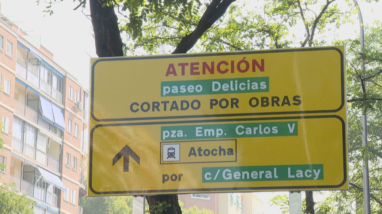 Cortes en el Paseo de las Delicias por las obra de la línea 11 de Metro