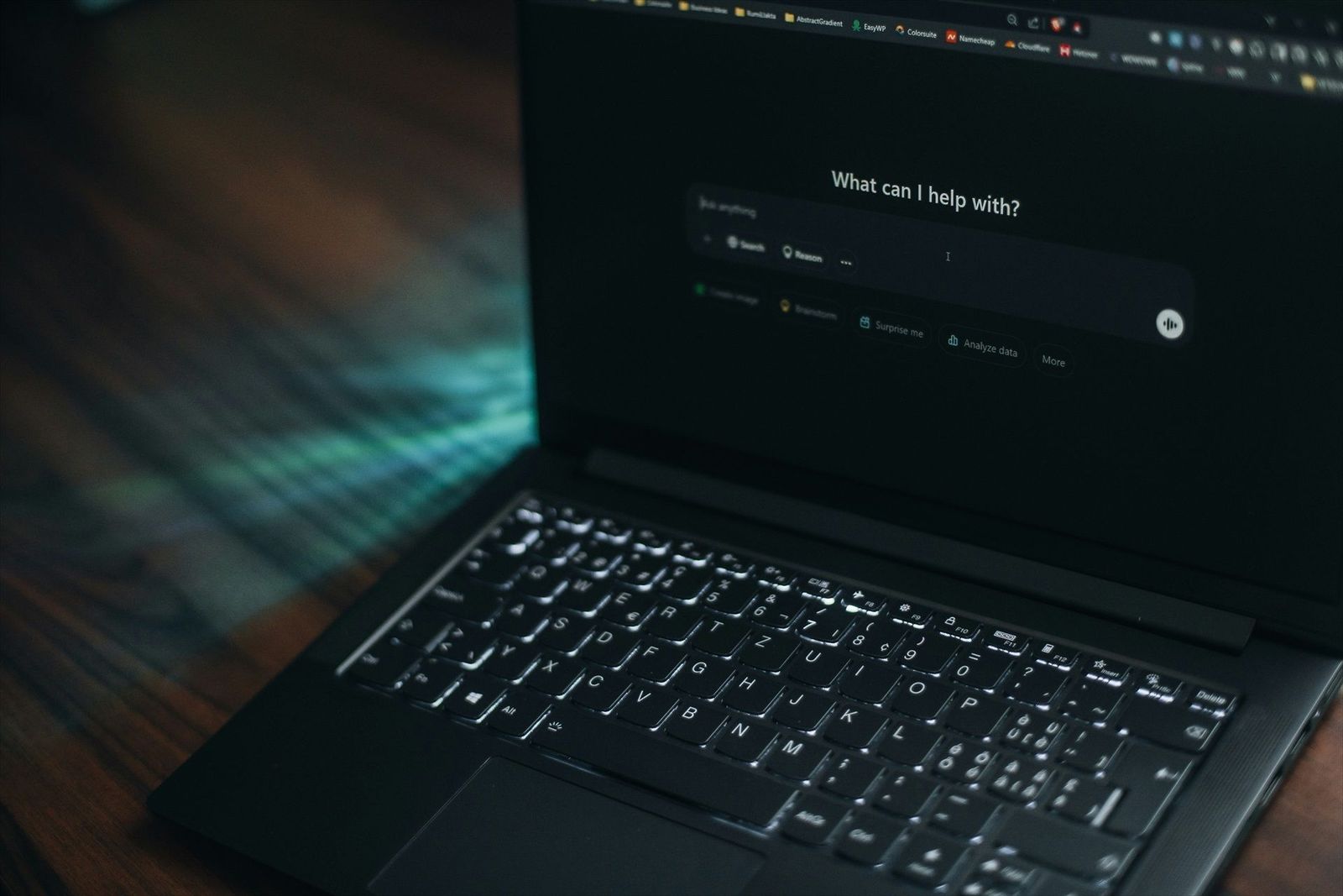 La Inteligencia Artificial como apoyo emocional: ¿ayuda real o riesgo silencioso?
