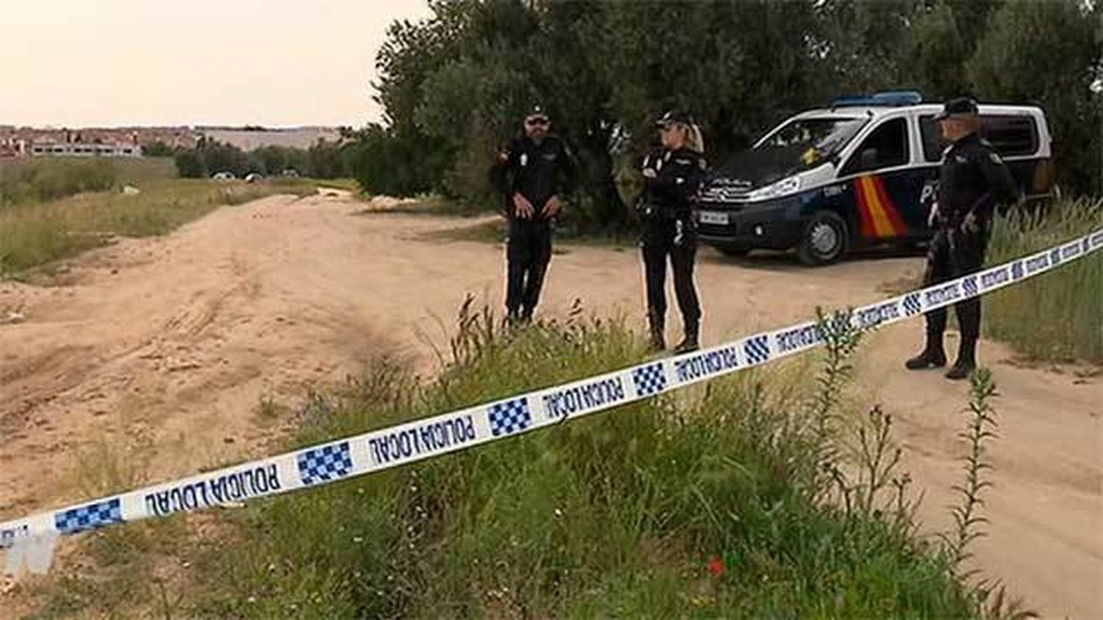 La policía científica estudia el cadáver descuartizado hallado en Parla