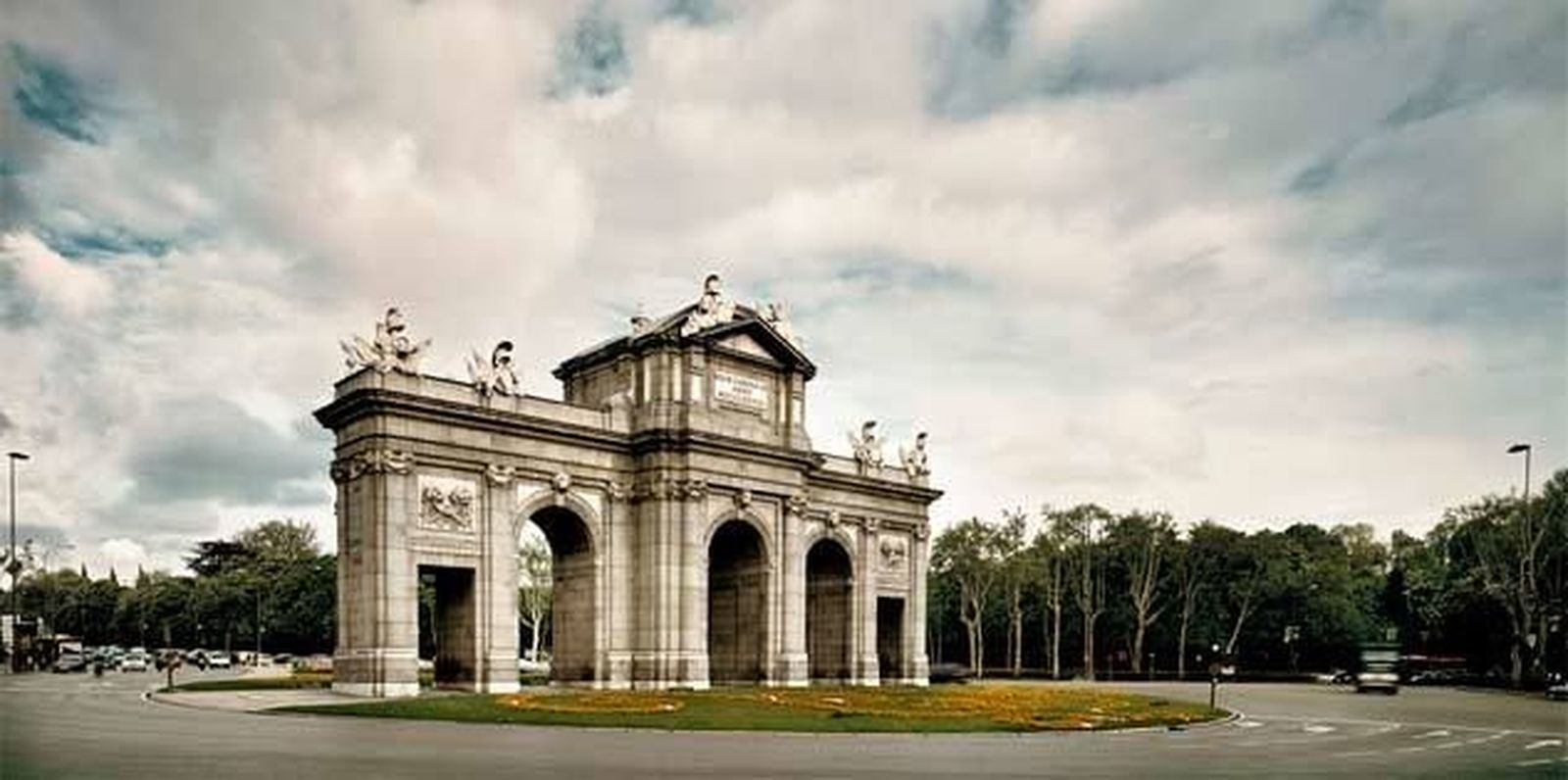 Limpialá, limpialá, la Puerta de Alcalá