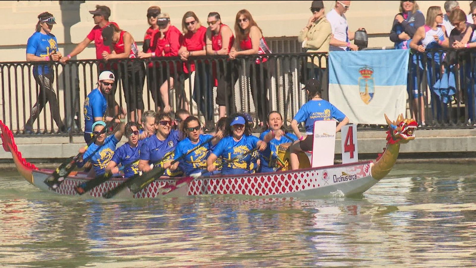 No son las barcas del Retiro, son los Barcos Dragón