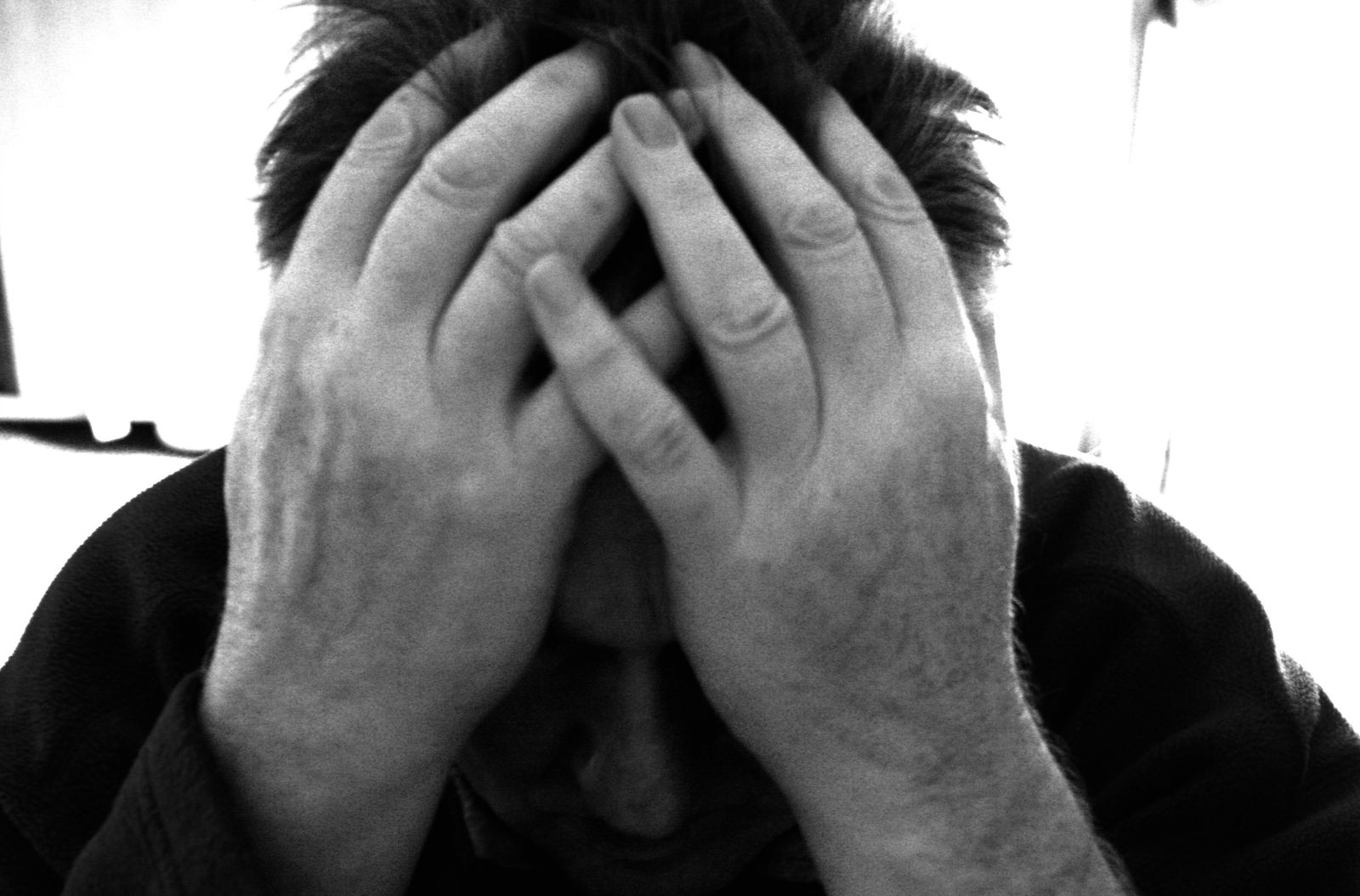 En la población LGTBI se produce más del doble de intentos de suicidios y autolesiones