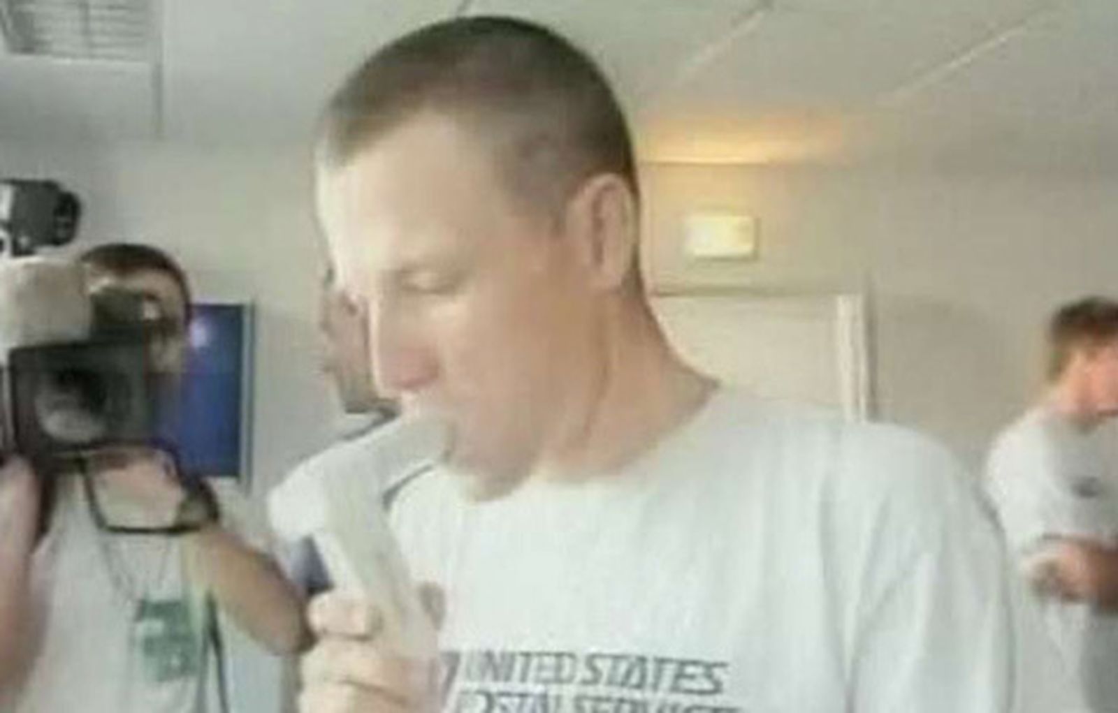 ARMSTRONG_3