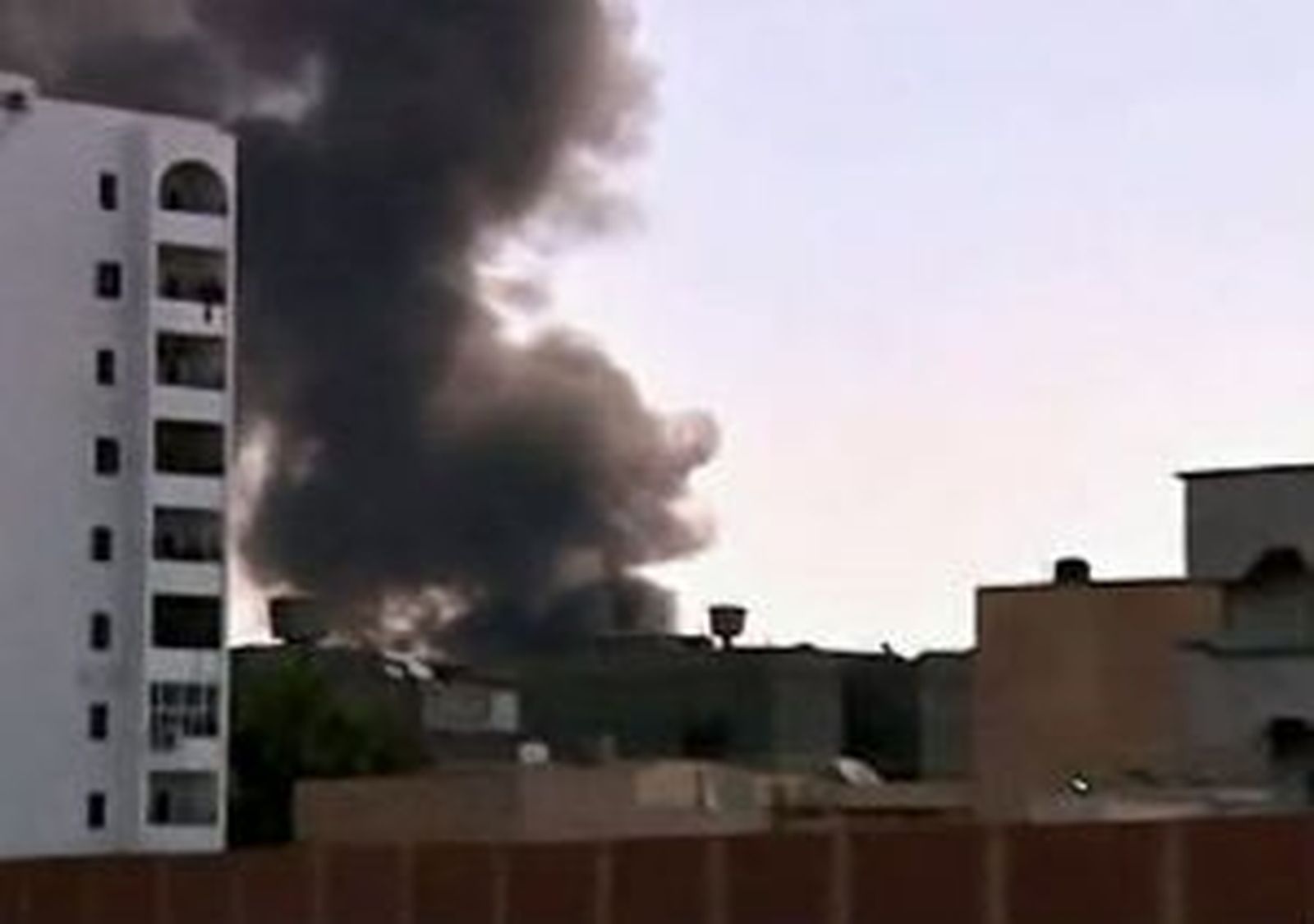 Cazas del Reino Unido bombardearon un búnker de Gadafi en Sirte