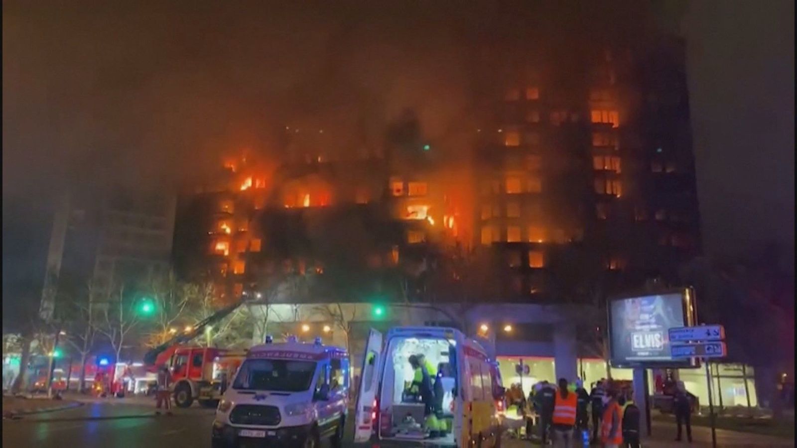 Arquitectos piden normas más duras para evitar tragedias como la de Campanar, un año después del incendio