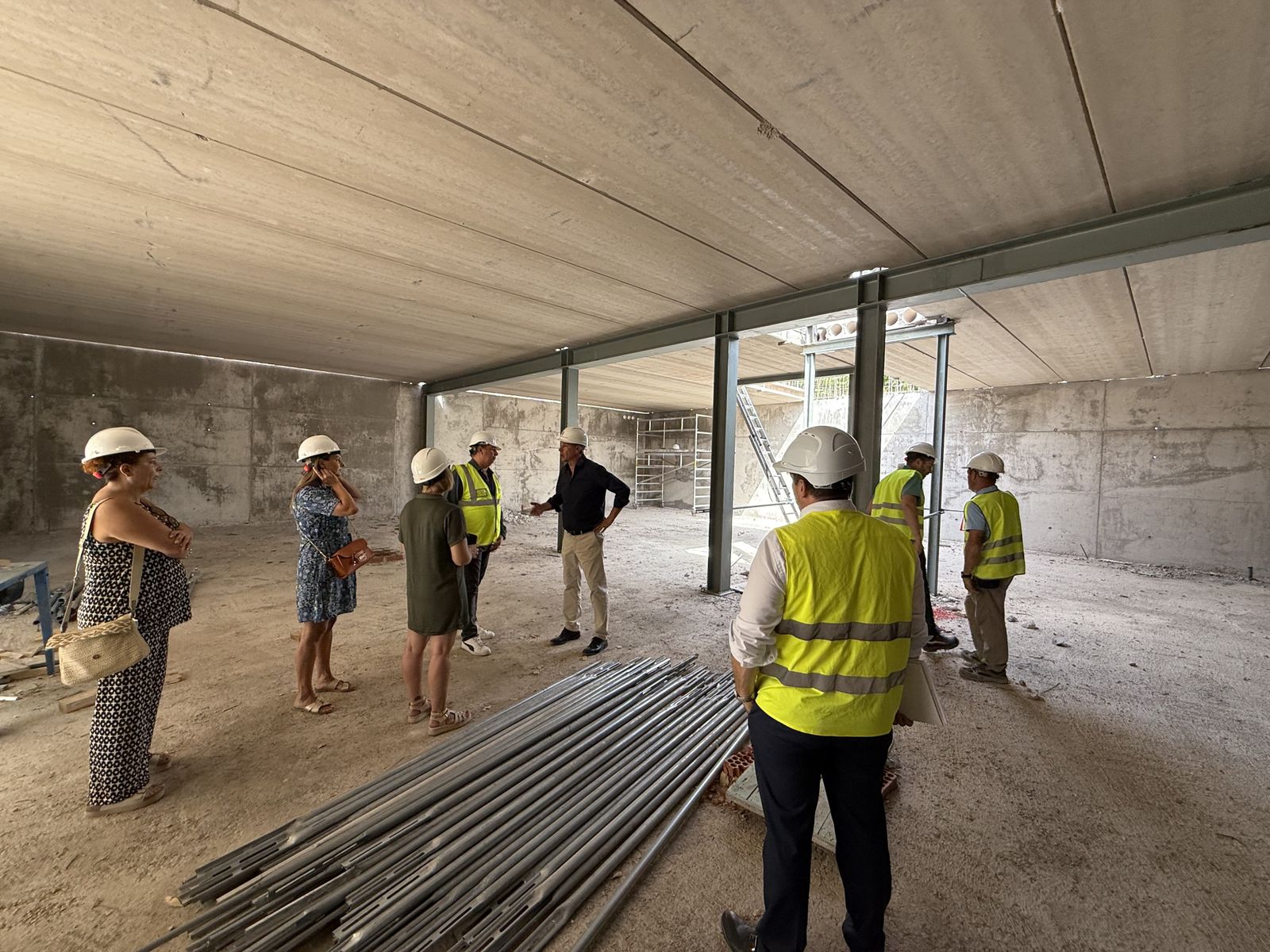 Visita del viceconsejero de Presidencia  a las obras del centro de protección ciudadana de Cubas de la Sagra