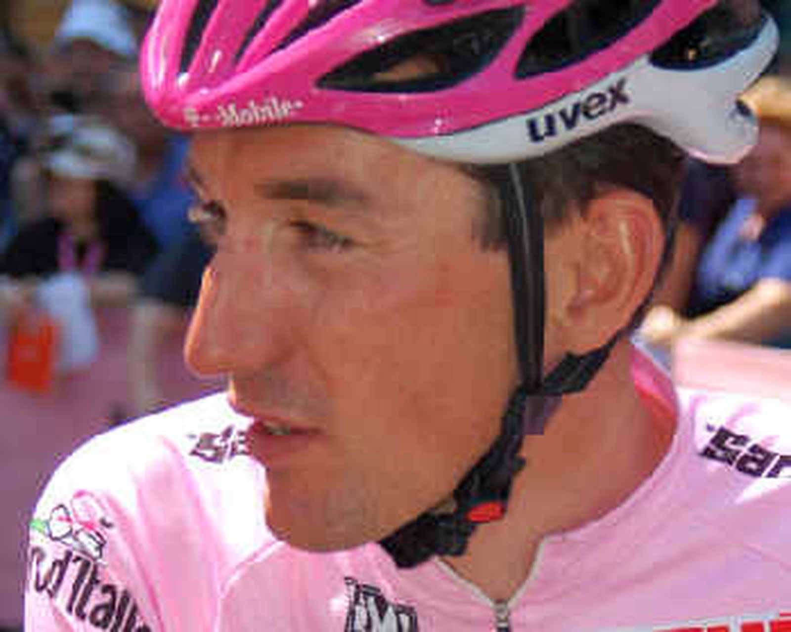 Pinotti  primer líder del Giro, Contador a 30 segundos