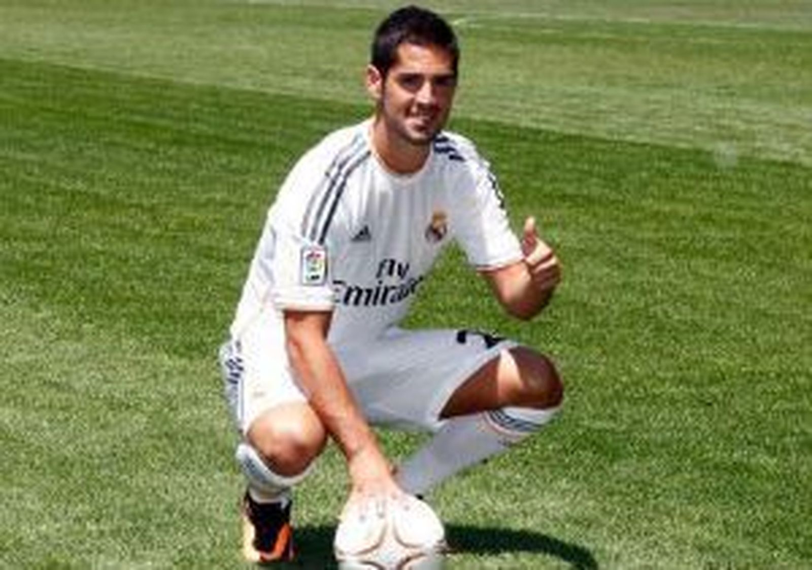 Isco ya luce de blanco: "Estar en el Real Madrid es lo más grande"