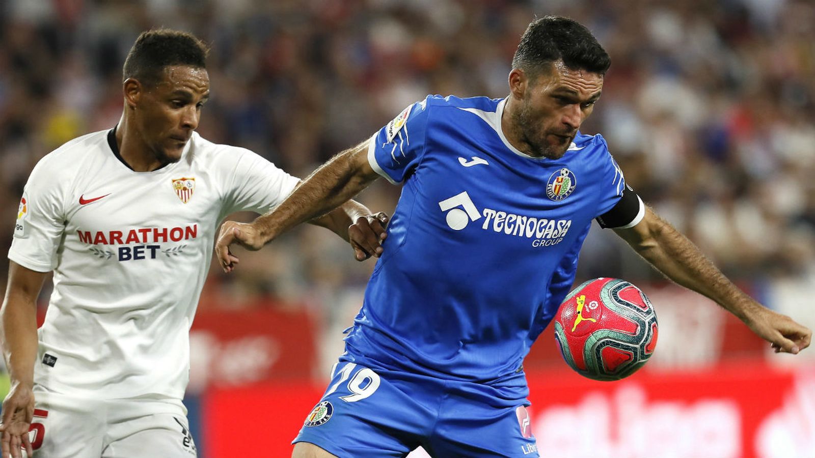 Jorge Molina ante el Sevilla
