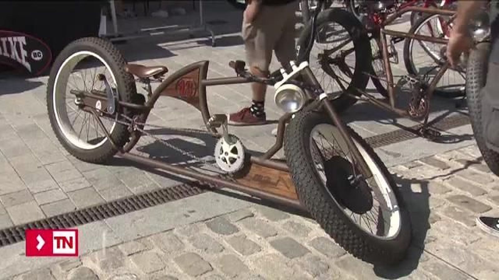 Madrid celebra la fiesta de la bicicleta en el Matadero