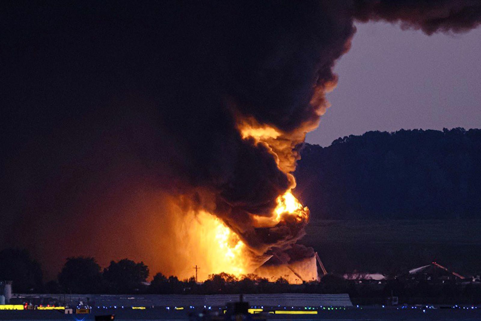 Tragedia en el aire: un avión de carga se estrella en Kentucky