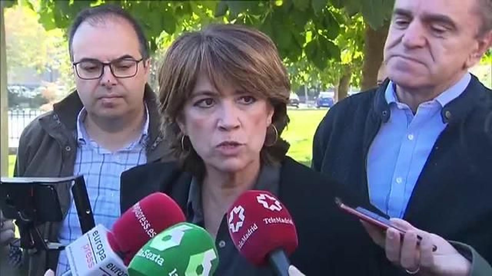 Delgado anuncia un plan estratégico para abrir las fosas de las víctimas del franquismo
