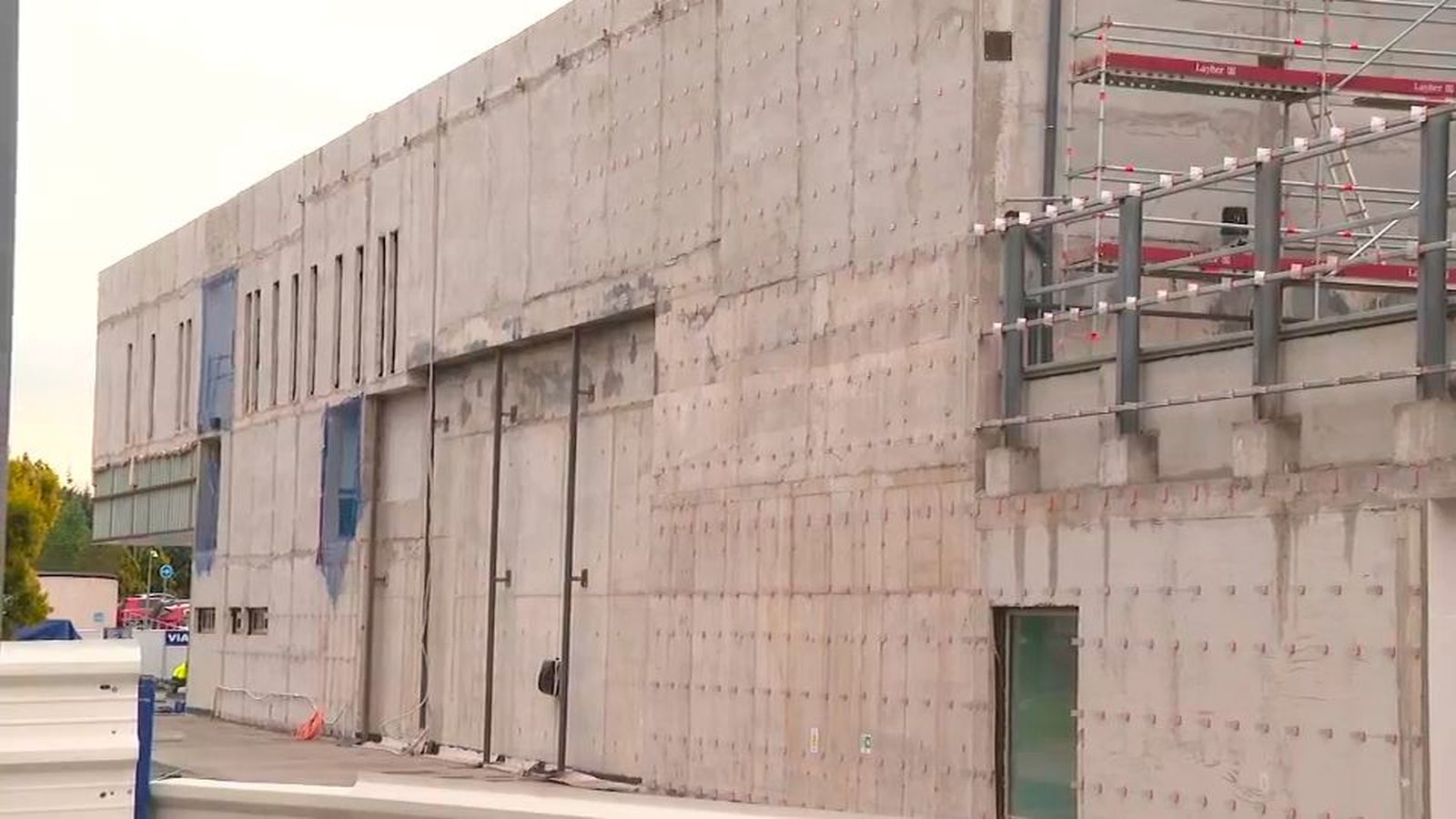Polémica en Fuenlabrada: el PP acusa al alcalde de negar ayudas fiscales al centro de protonterapia contra el cáncer