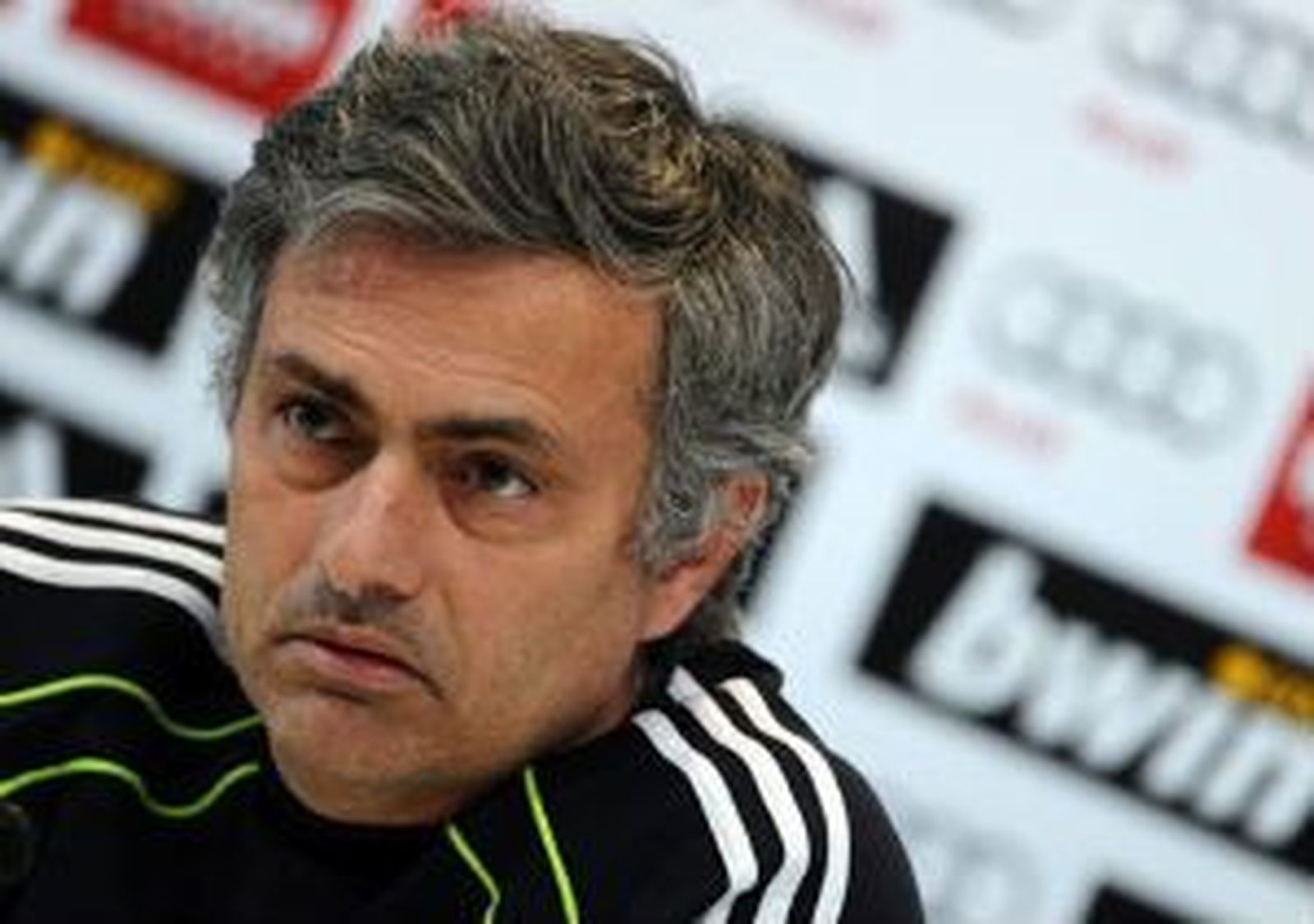 Mourinho: "Prefiero ser un saco de boxeo que golpean cobardes"