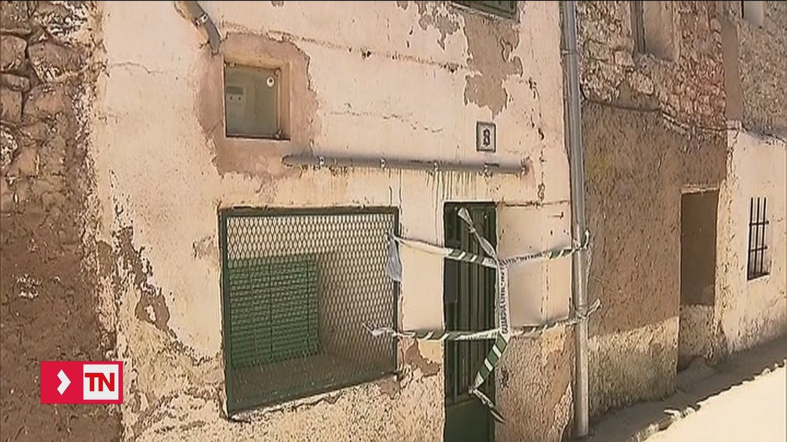 Detenidos dos hijos de una mujer emparedada en Pozondón (Teruel)