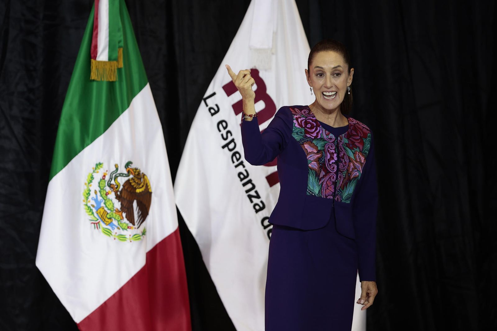 Claudia Sheinbaum gana las elecciones y se convierte en la primera mujer presidenta de México