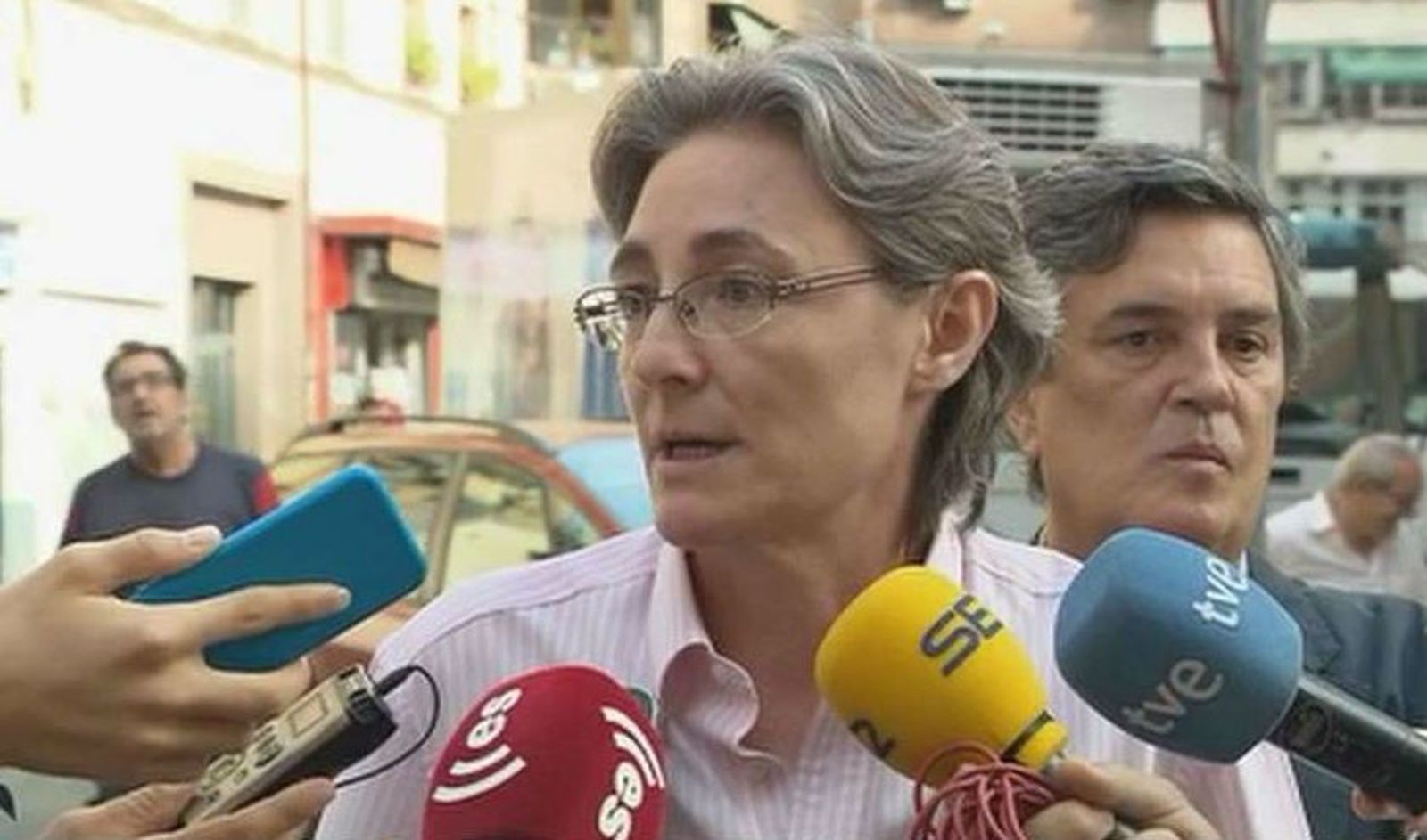 El Ayuntamiento se querellará por la venta "irregular" de viviendas de la EMVS