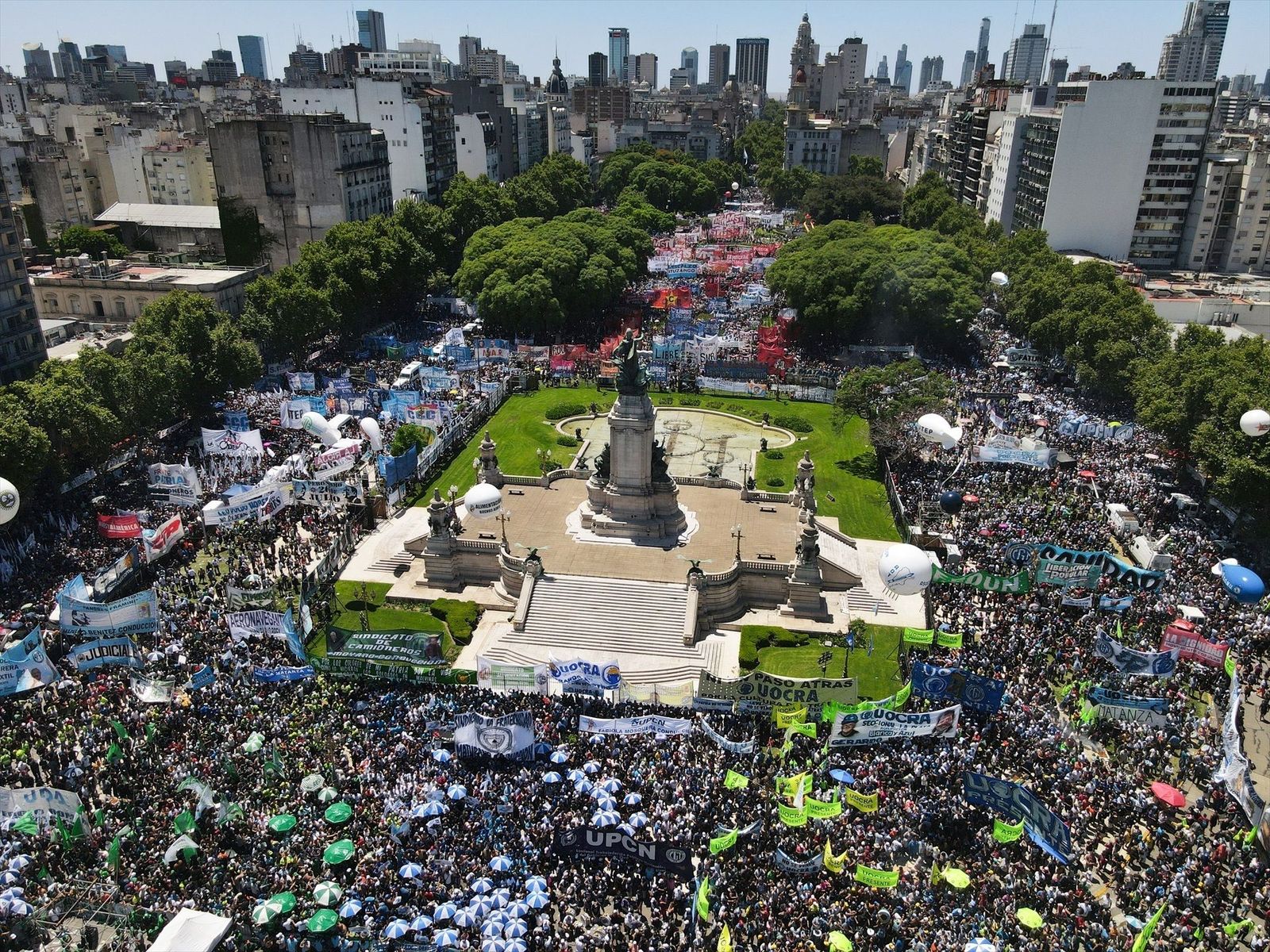 Primera huelga general en Argentina contra Milei