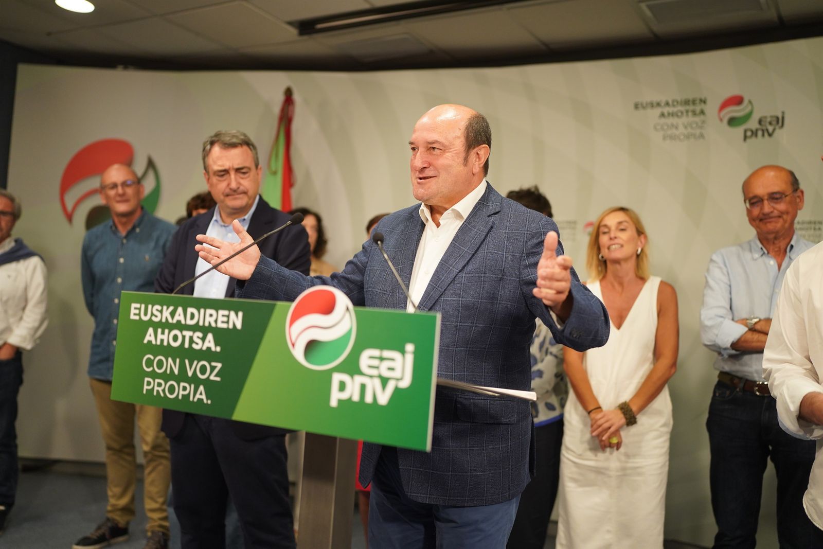 El PNV da portazo a Feijóo y no iniciará conversaciones de investidura