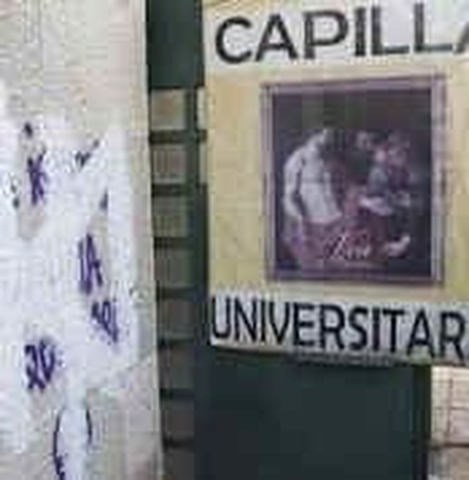 Detenidos cuatro universitarios  por los incidentes en la capilla de Somosaguas