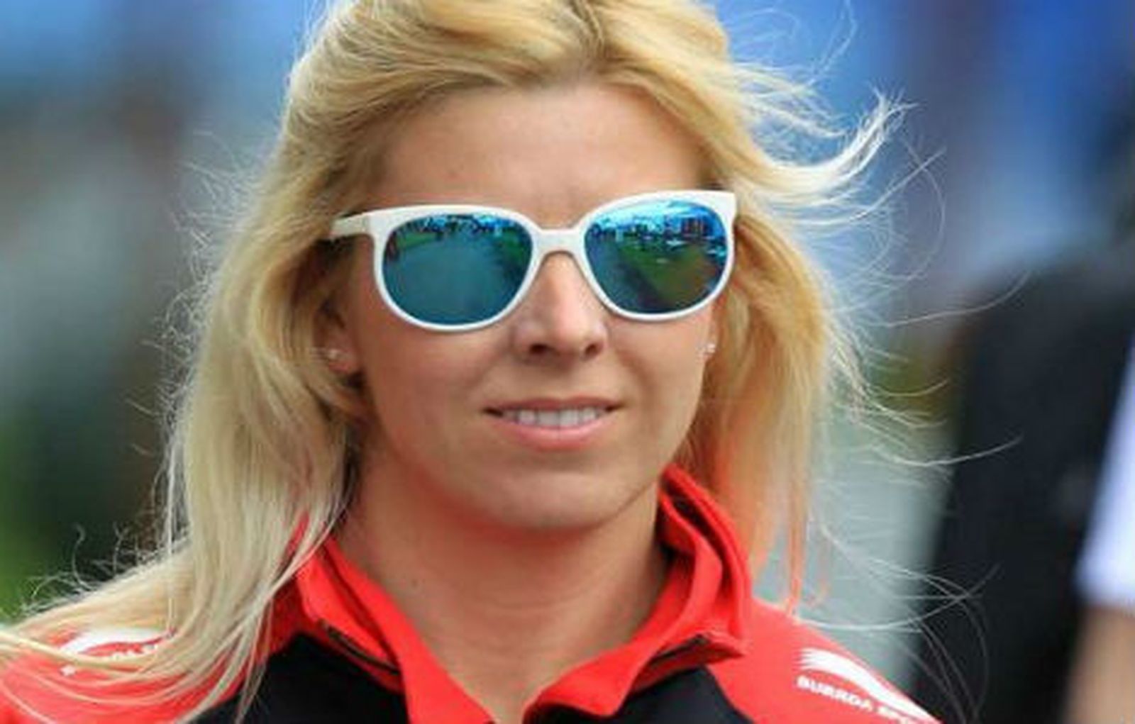 La piloto madrileña María de Villota recibe el alta  hospitalaria