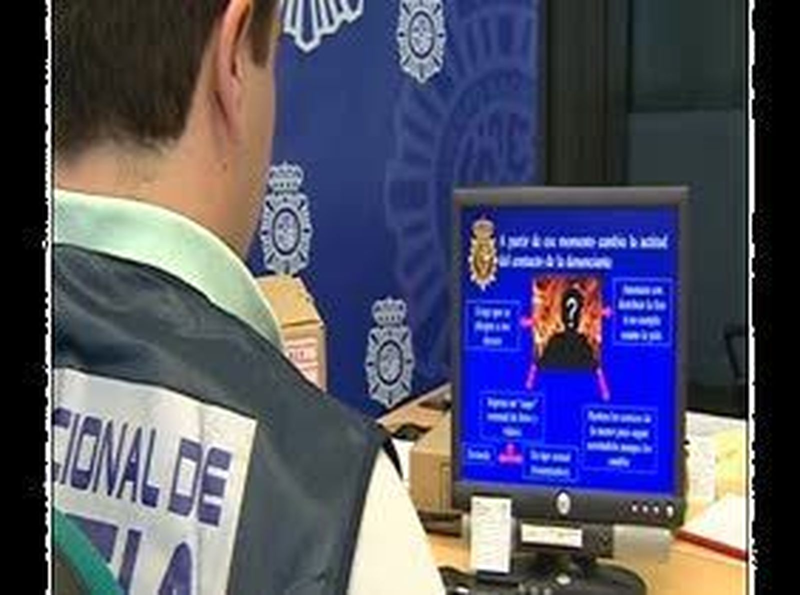 Detenido por crear 500 perfiles para obtener imágenes de menores