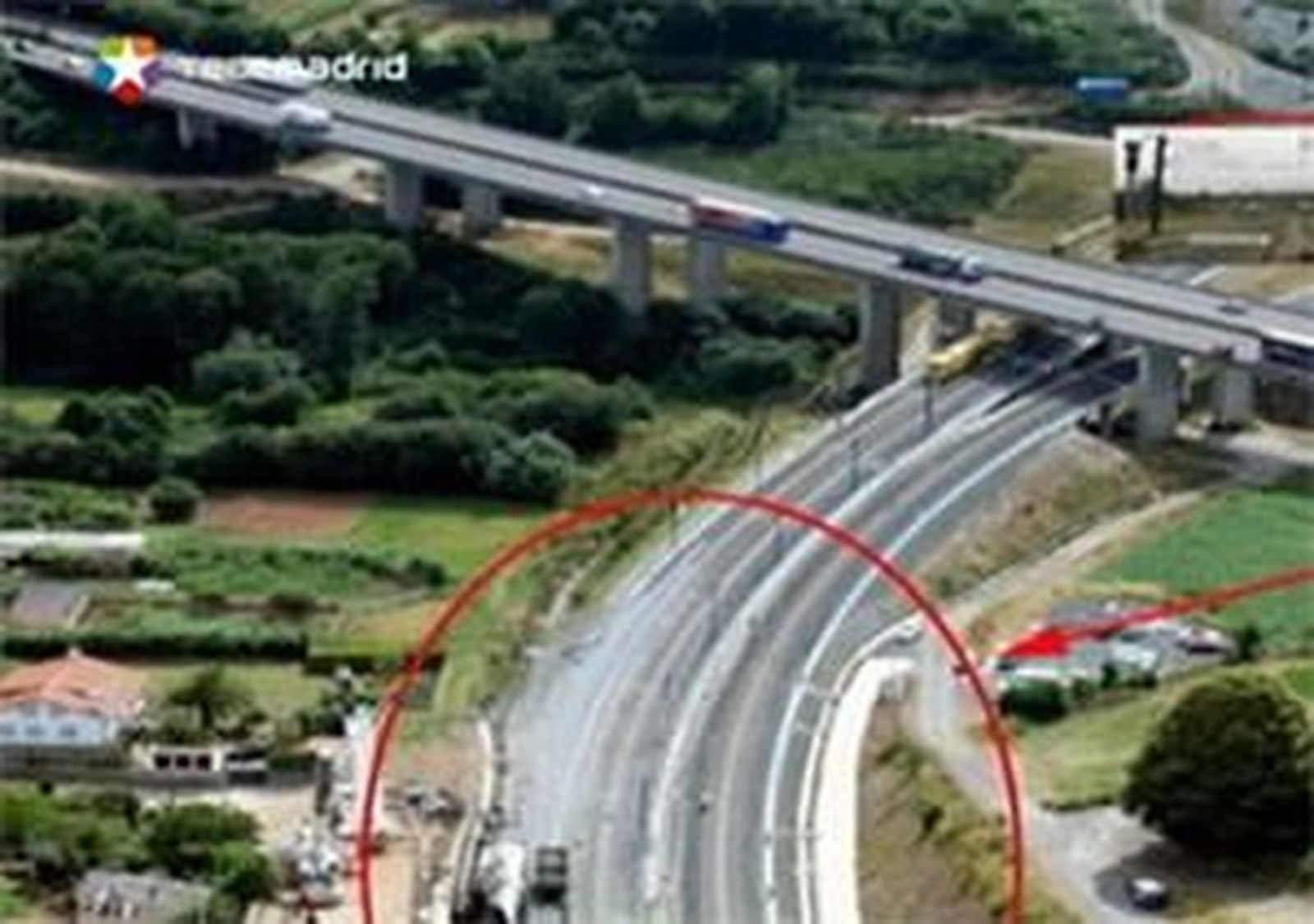 Las víctimas del accidente del Alvia en Santiago, "satisfechas"  con el auto del juez
