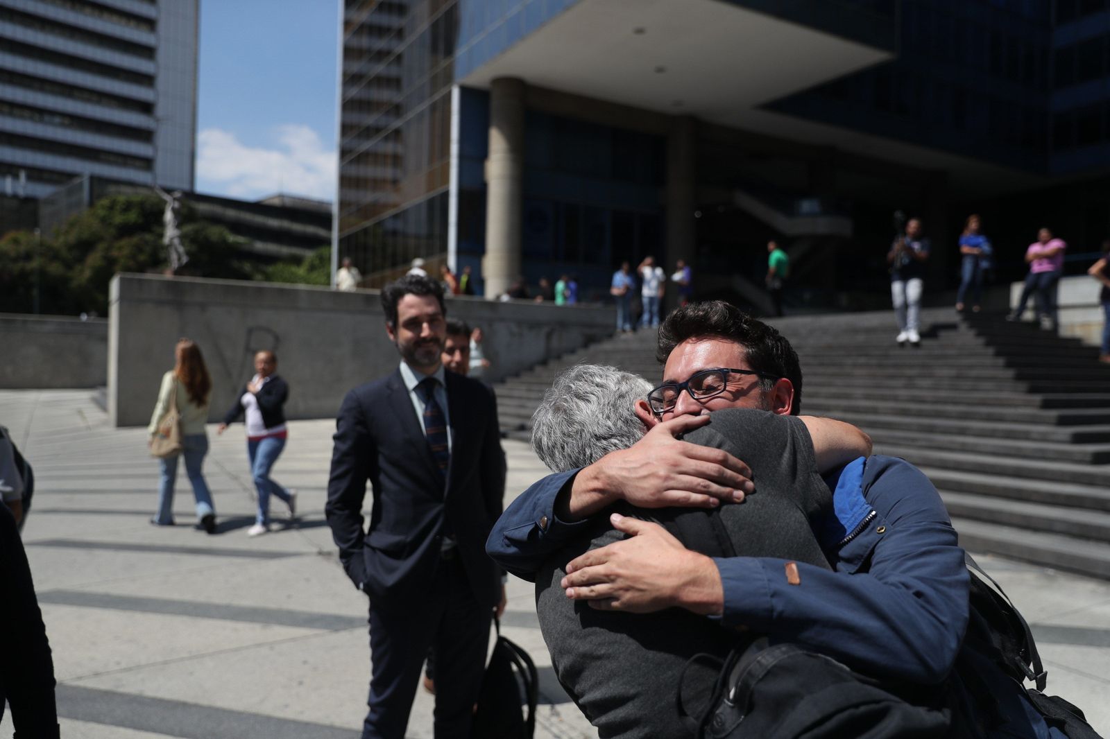 Venezuela libera a reporteros de EFE / EFE