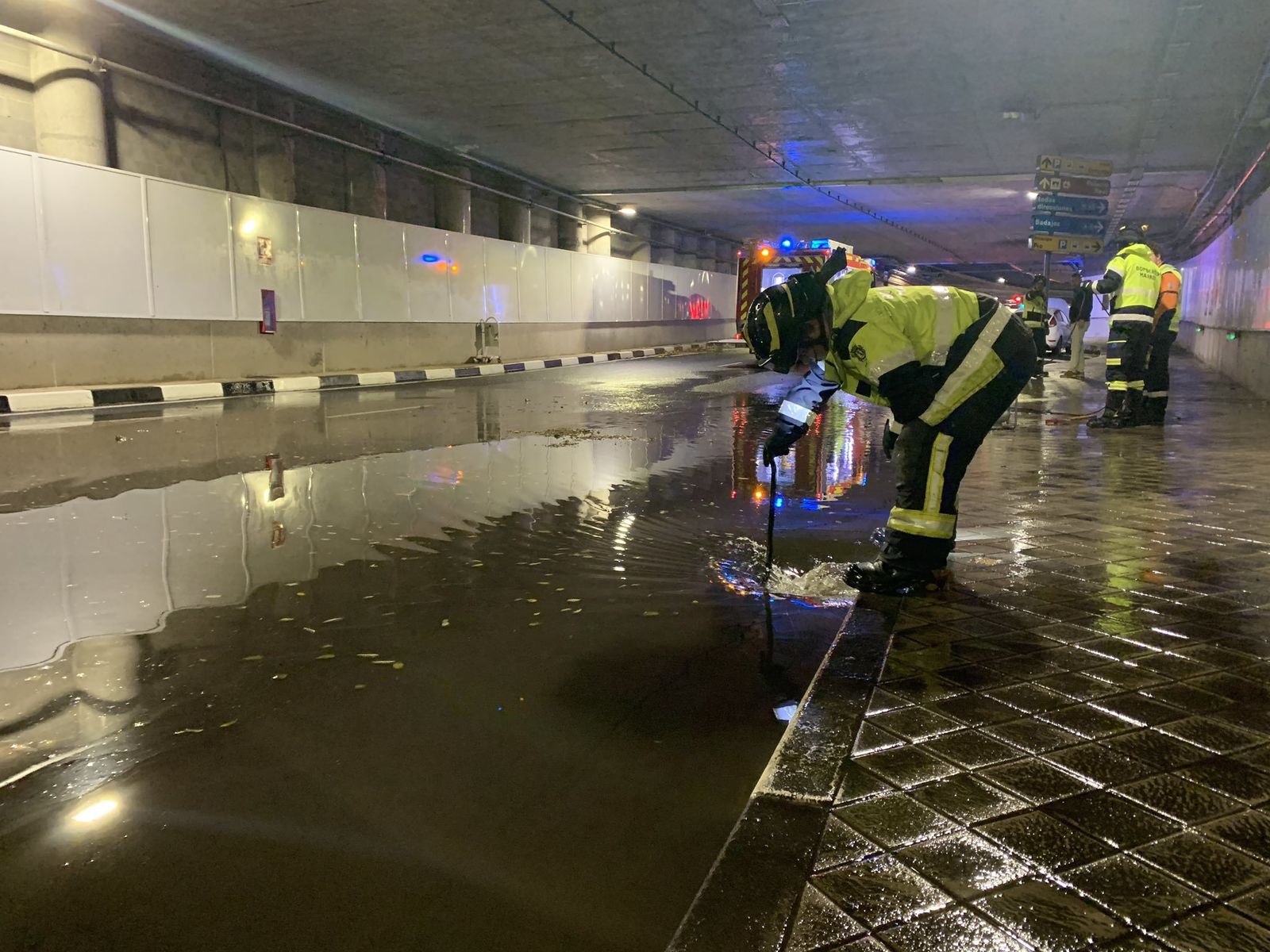 Almeida culpa a la Aemet de la falta de previsión del Ayuntamiento ante la tromba de agua