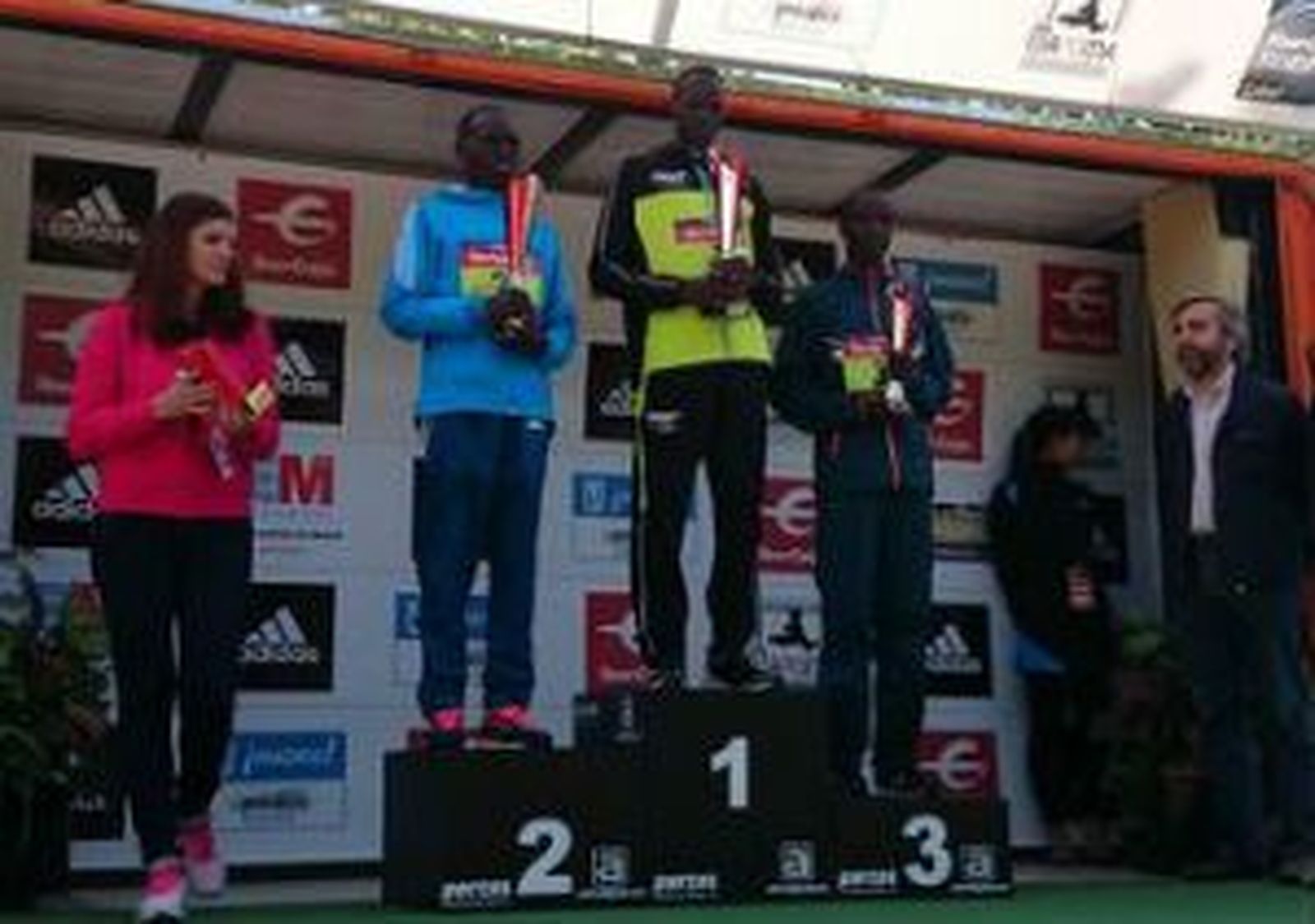 El keniano Ezekiel Chebii gana la Maratón de Madrid con 2h09:16