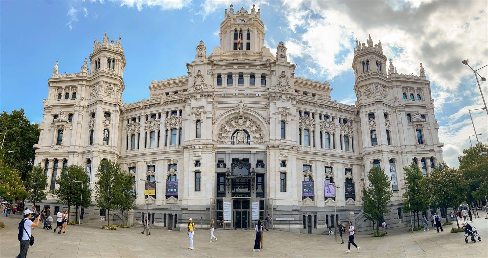La bronca vuelve a Cibeles con el apagón y la Fórmula1 en el debate