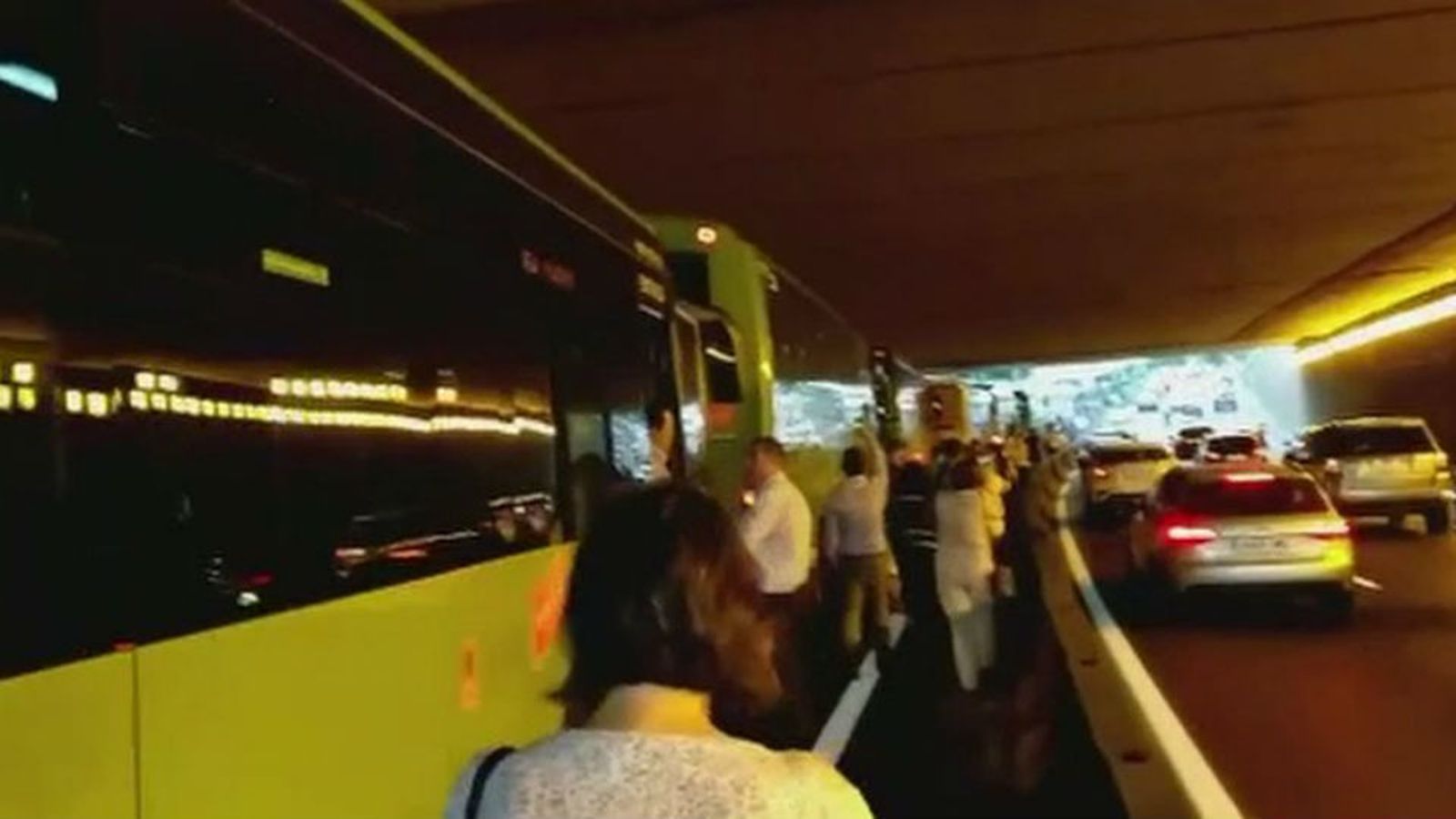 Avería de un autobús en el intercambiador de Moncloa