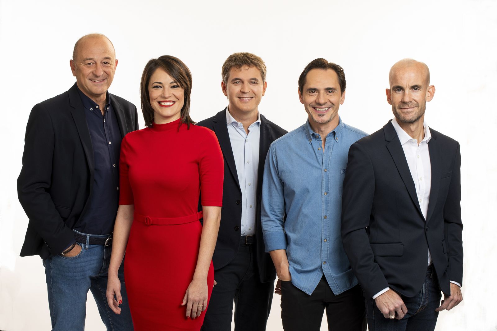 Los deportes: Nacho Aranda, Carol García, Junma Cueto, Javier Callejo y Ramón Fuentes.