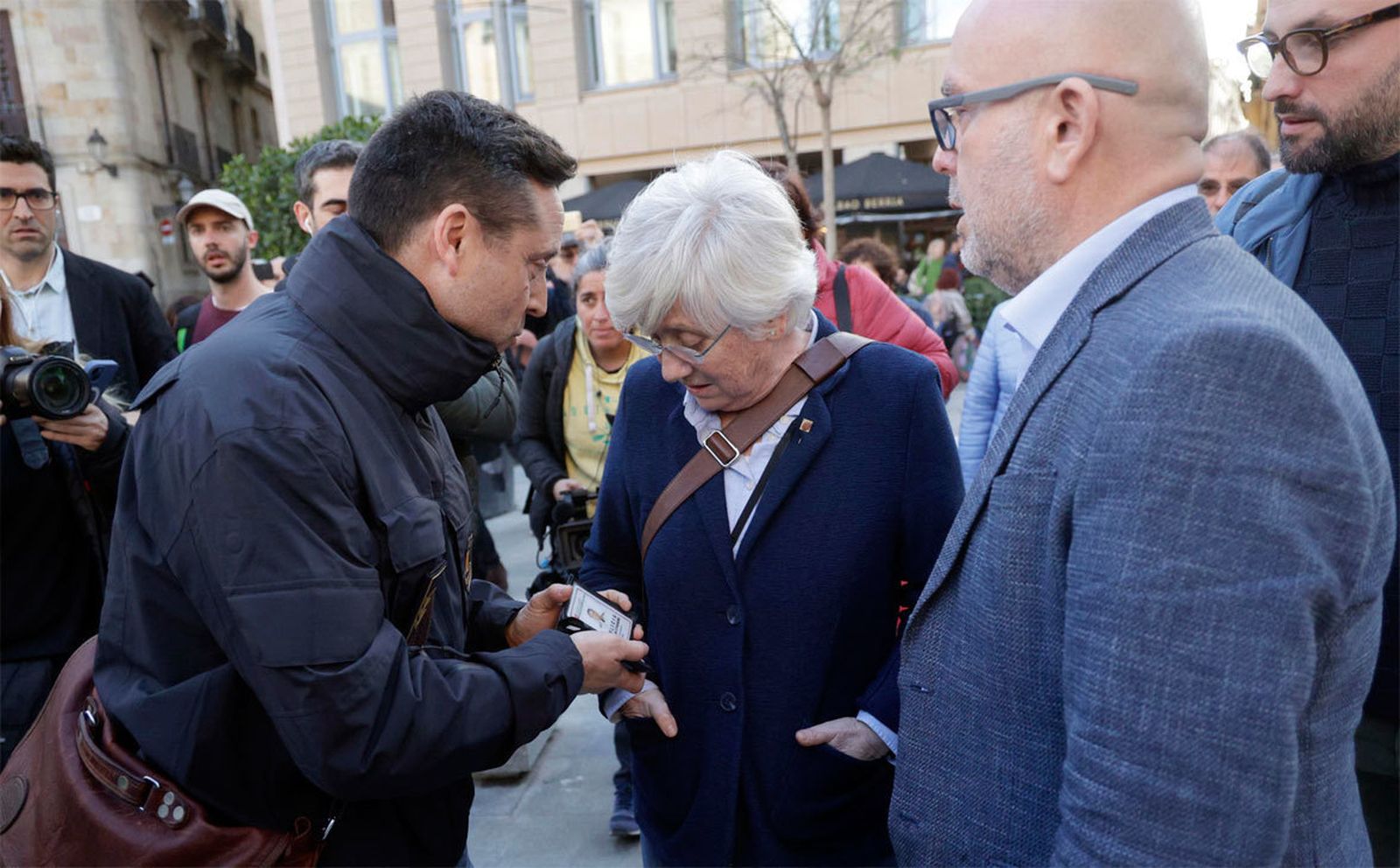 La independentista Clara Ponsatí detenida horas después de pisar suelo español tras más de cinco años huida de la Justicia