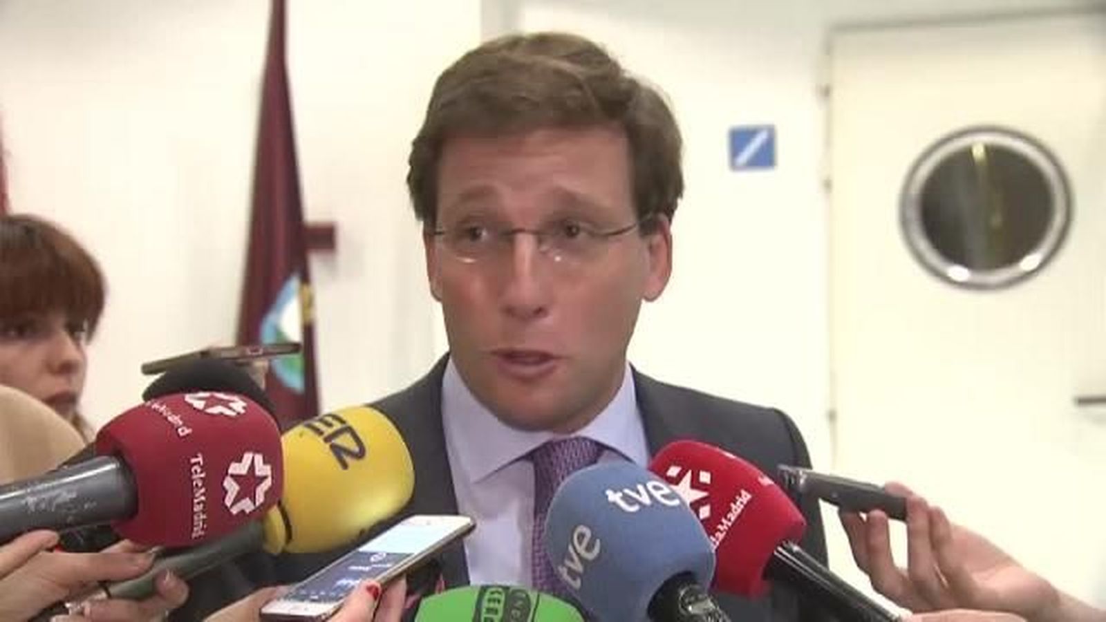 Almeida: El PP tiene "banquillo de sobra" no como Podemos