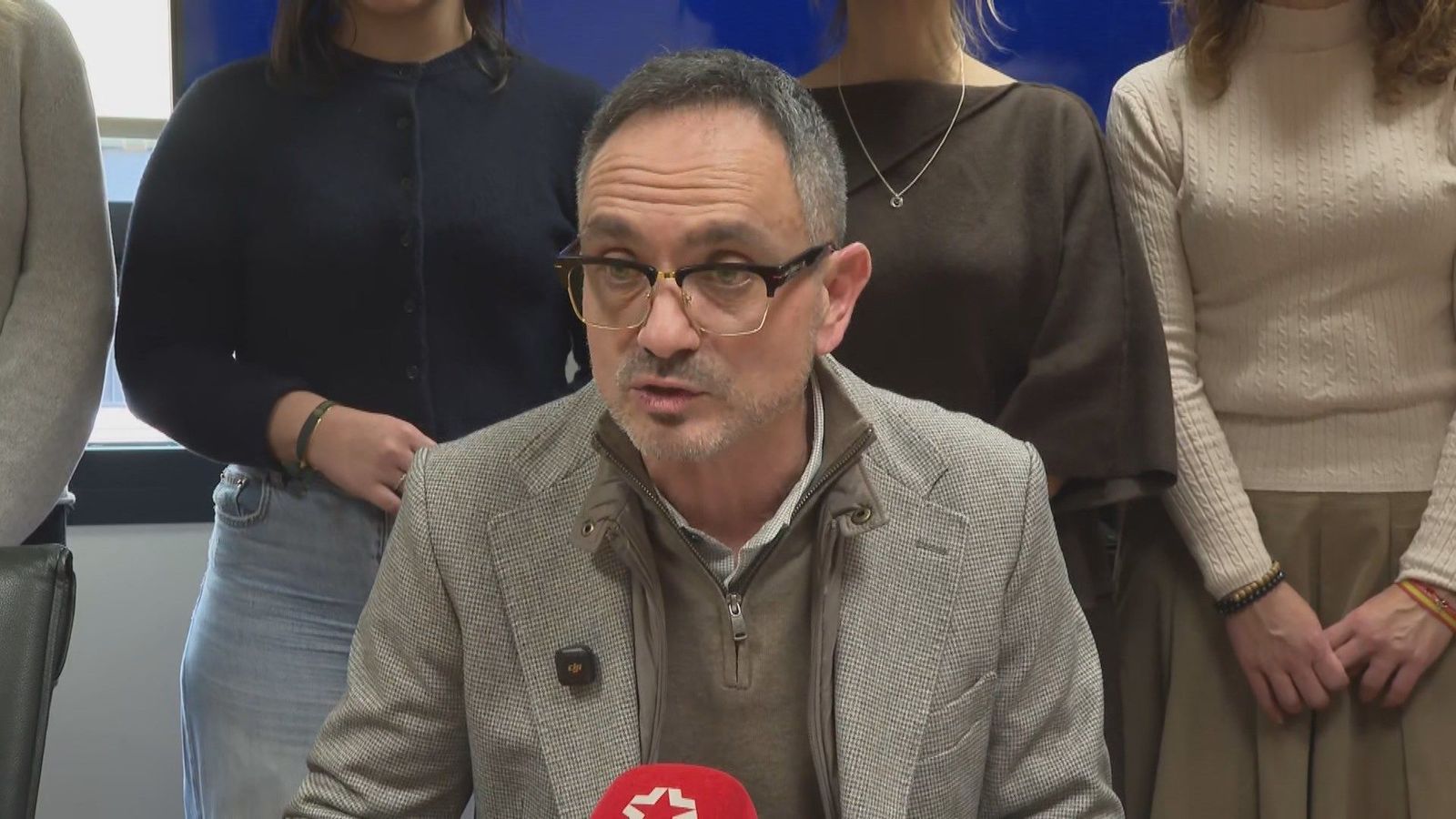 El alcalde de Móstoles descarta dimitir y niega el acoso a una exedil del PP