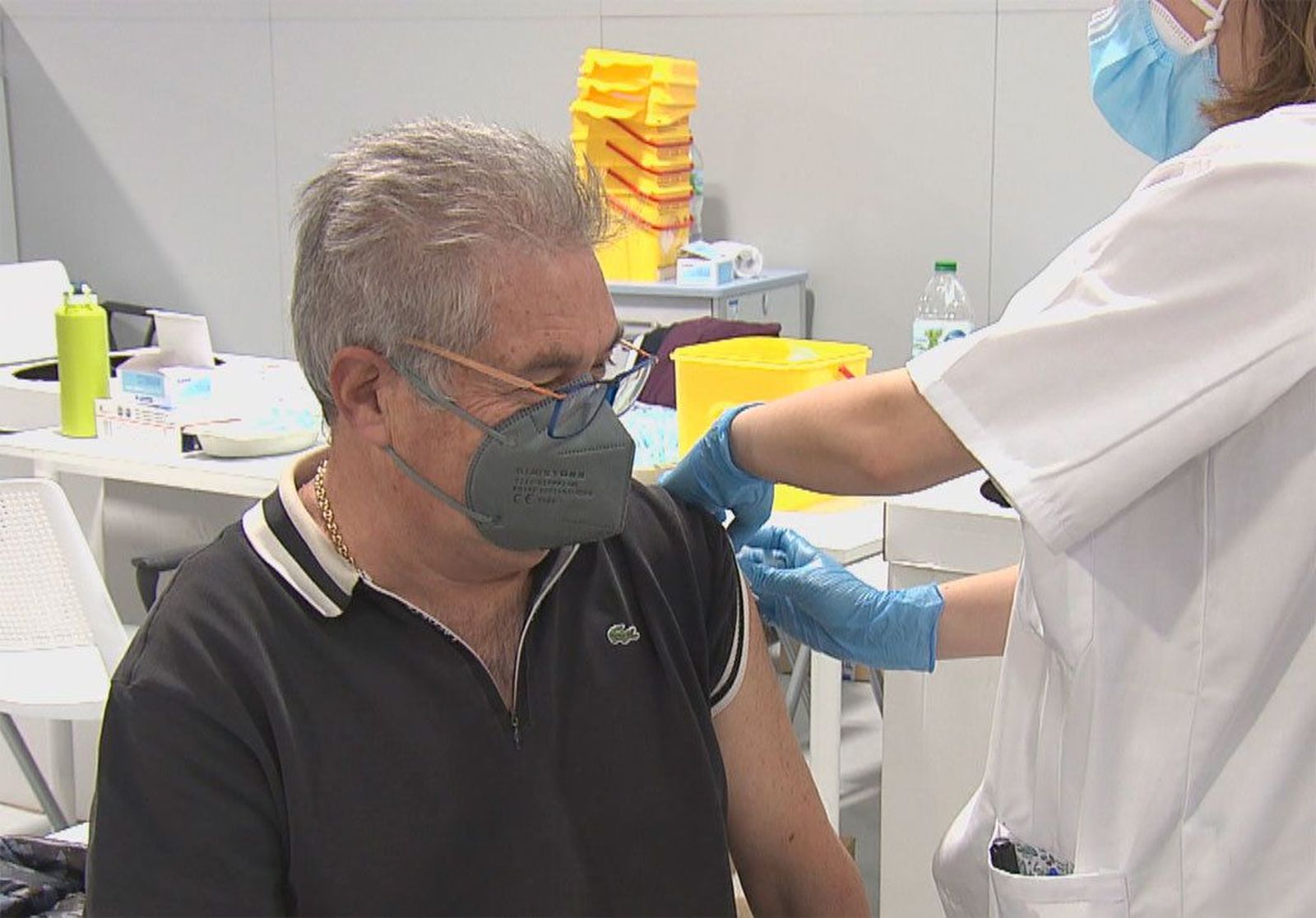 España encadena el tercer día de fuerte subida de casos por Covid: 28.900 positivos