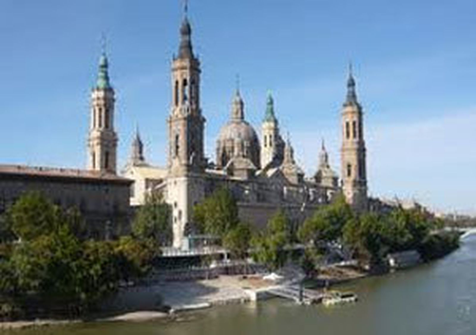 basilicadelpilar470