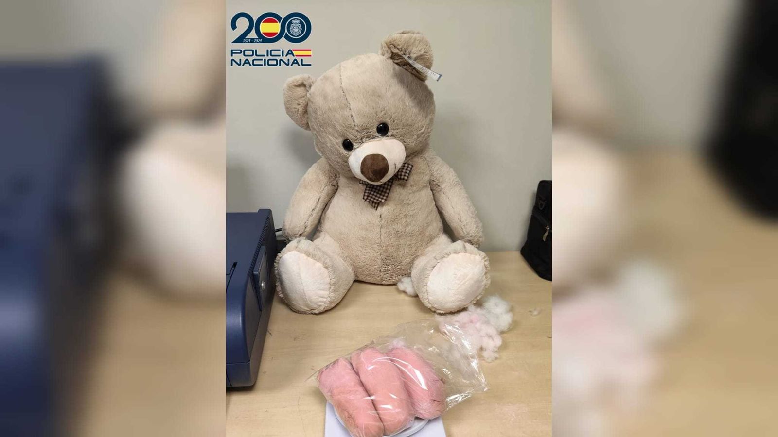 El osito llevaba medio kilo de droga en su interior