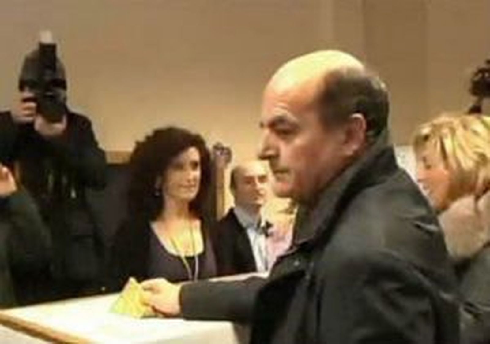 Los italianos votan con el temor de una situación de ingobernabilidad