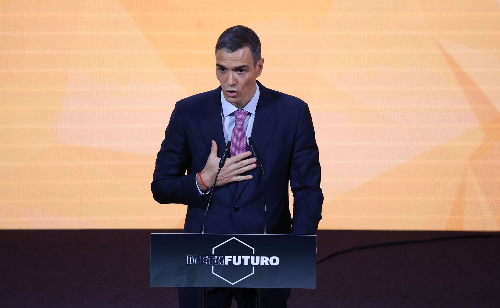 Sánchez quiere que los responsables de Meta rindan cuentas en el Congreso por el espionaje masivo