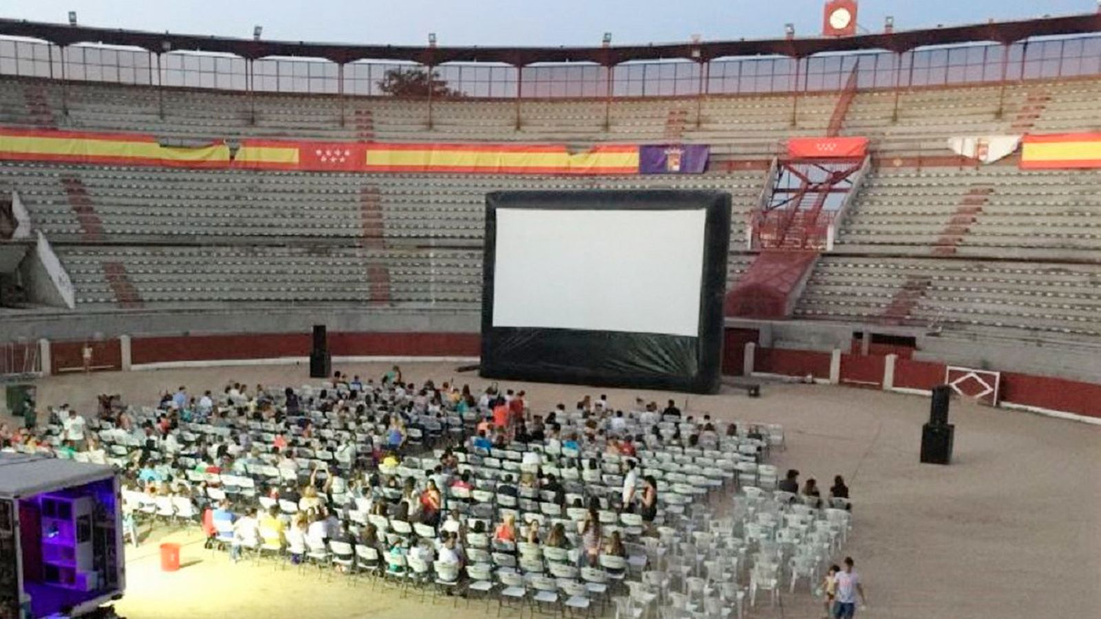 Cine de verano en la Plaza de Toros de Colmenar