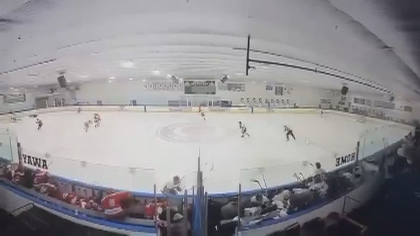 Un tiroteo durante un partido de hockey en EEUU deja al menos 3 muertos, entre ellos el agresor