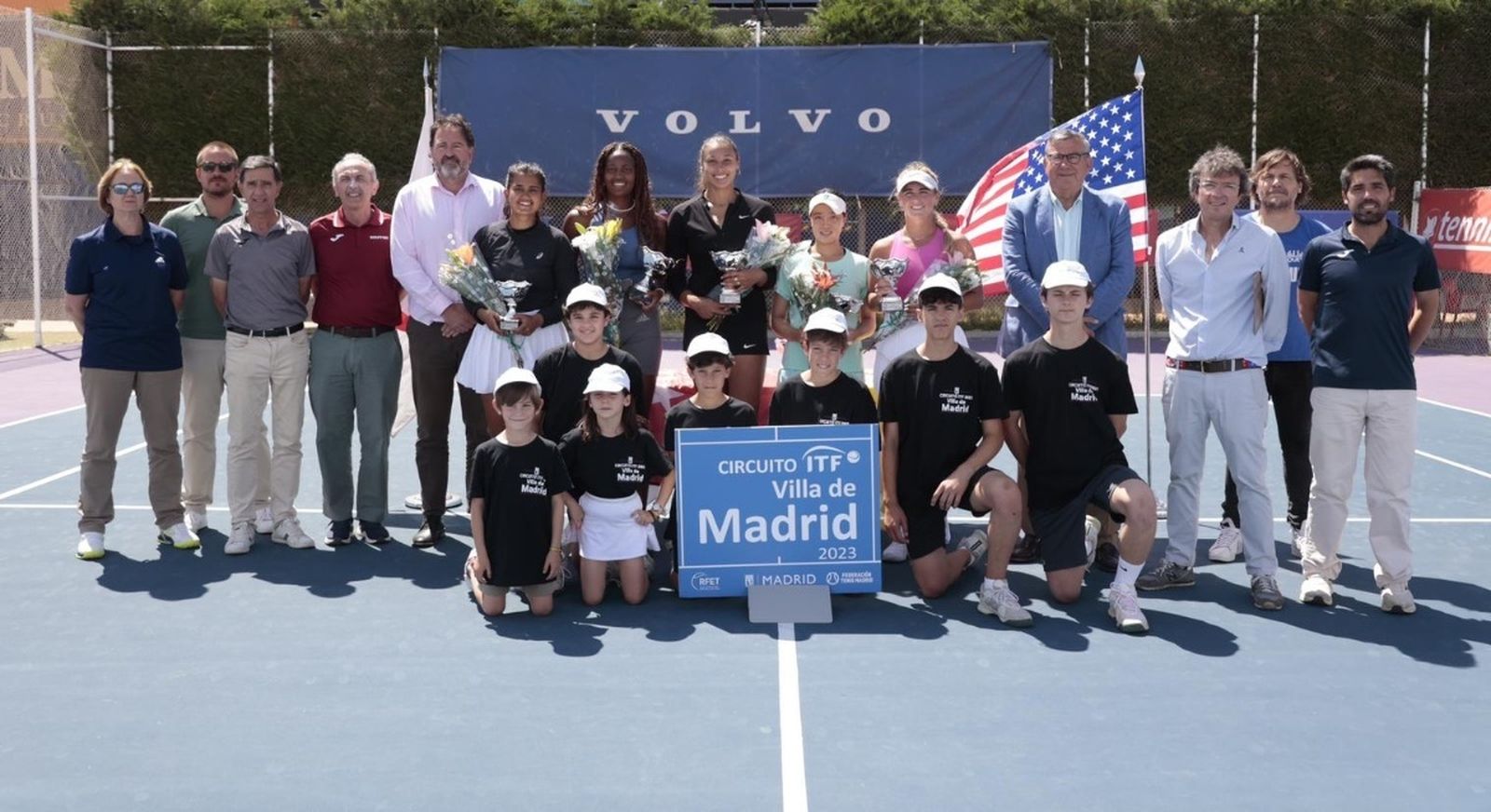 Makkena Jones  y el podio al completo