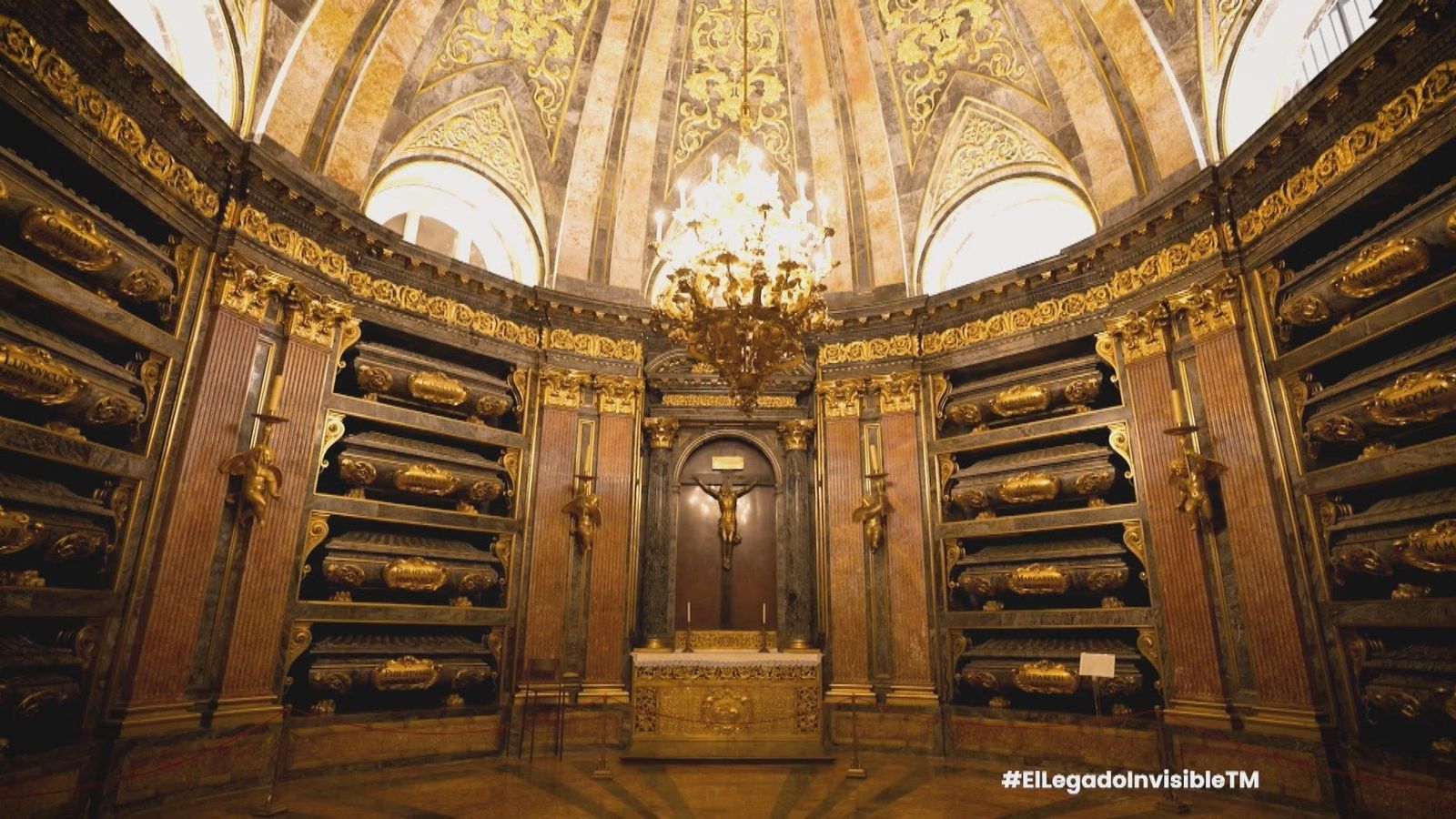 Así es la cripta de El Escorial que tardó en construirse el mismo tiempo que el monasterio
