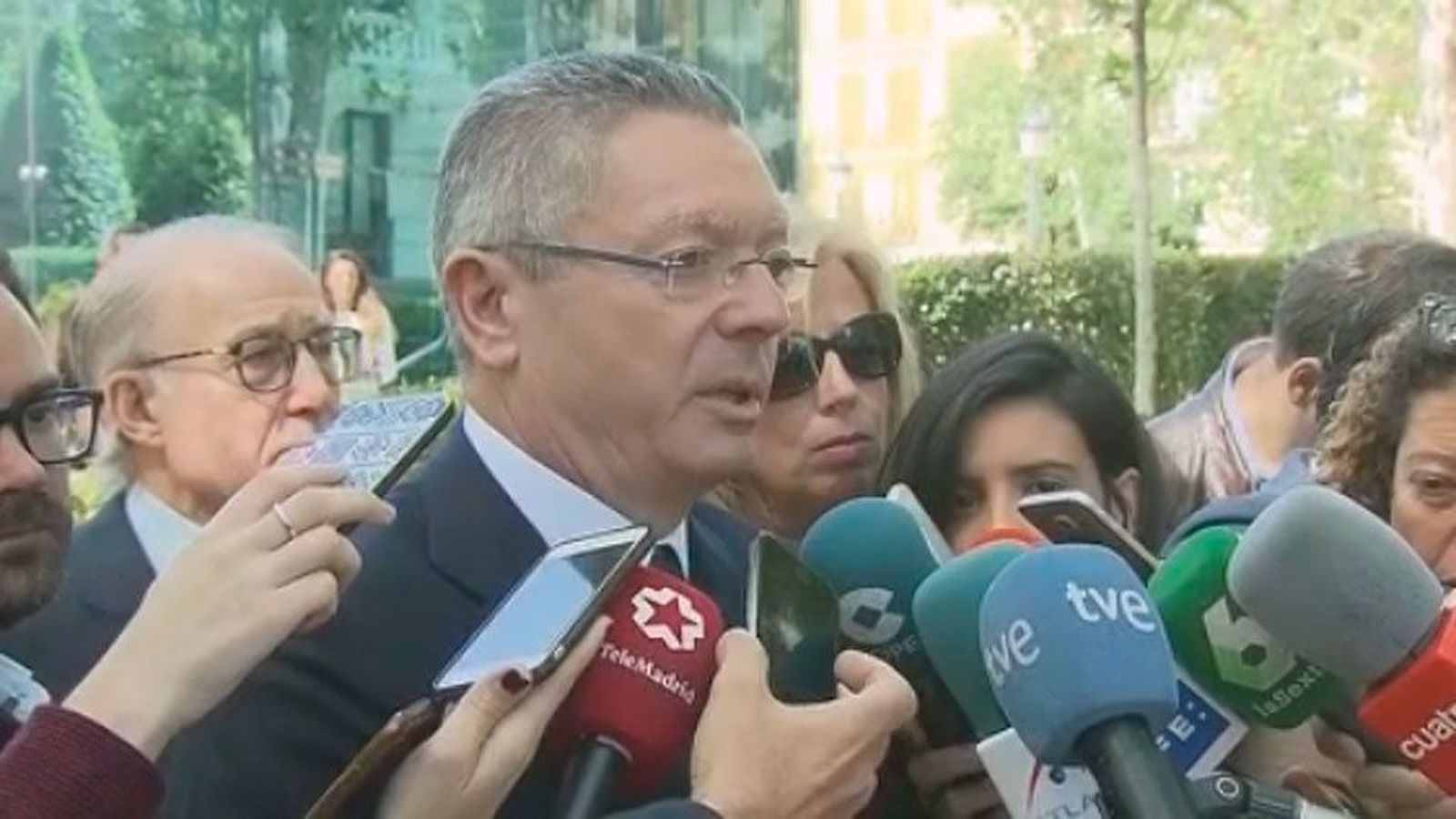 Ruiz Gallardón defiende la compra del Canal y asegura que nunca cobró comisiones