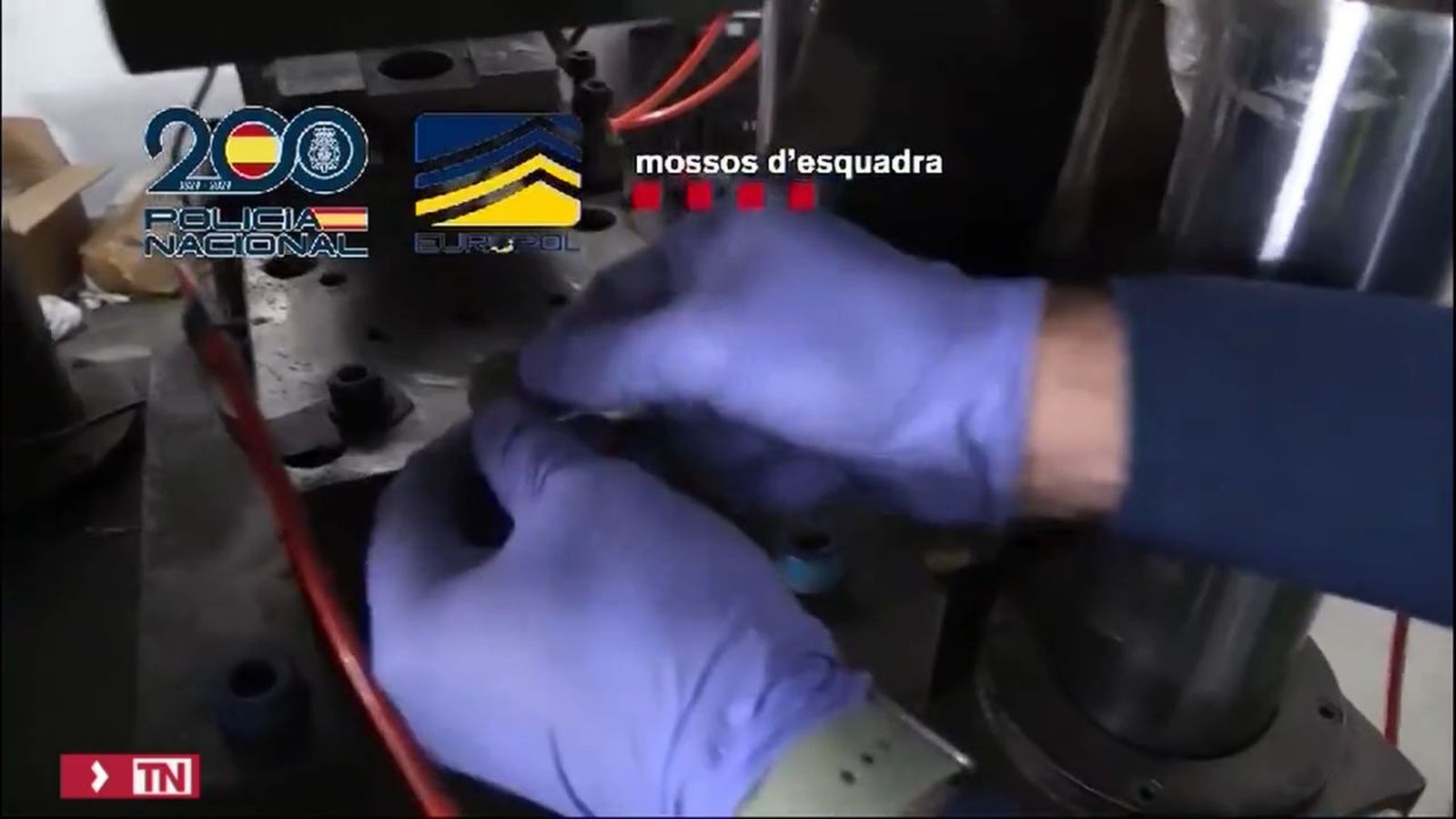 Desmantelado un taller de fabricación de monedas falsas de 2 euros