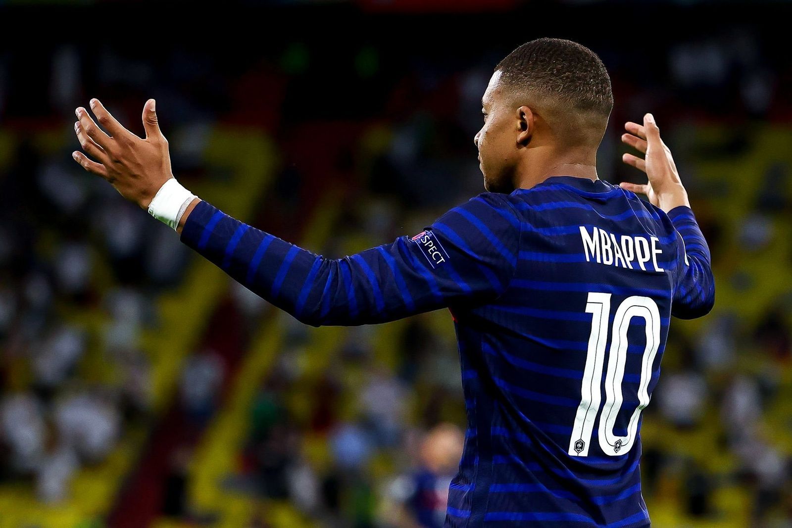 Mbappé quiere abandonar el PSG